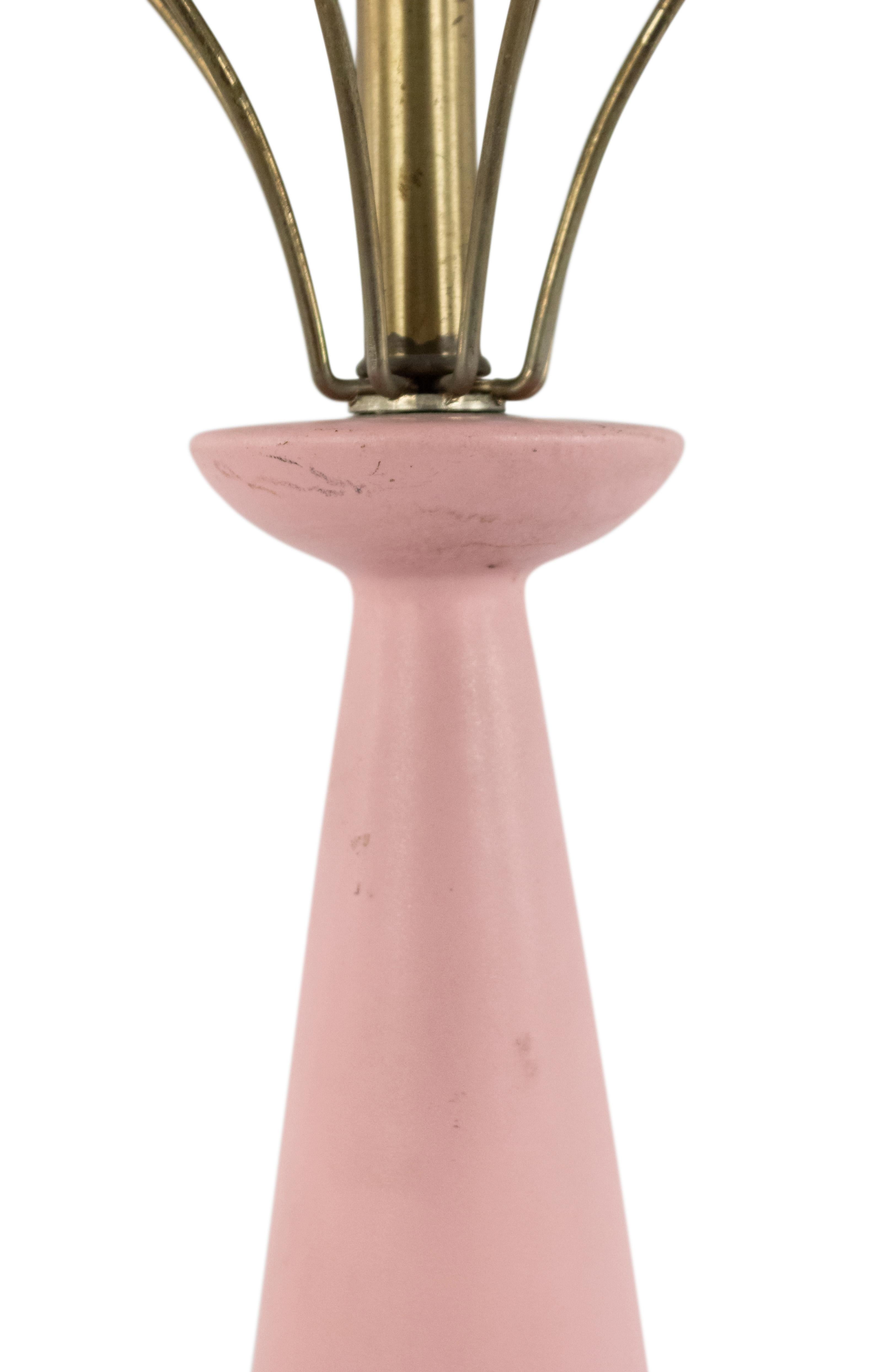 American Mid-Century Pink Porcelain Table Lamp In Good Condition For Sale In New York, NY