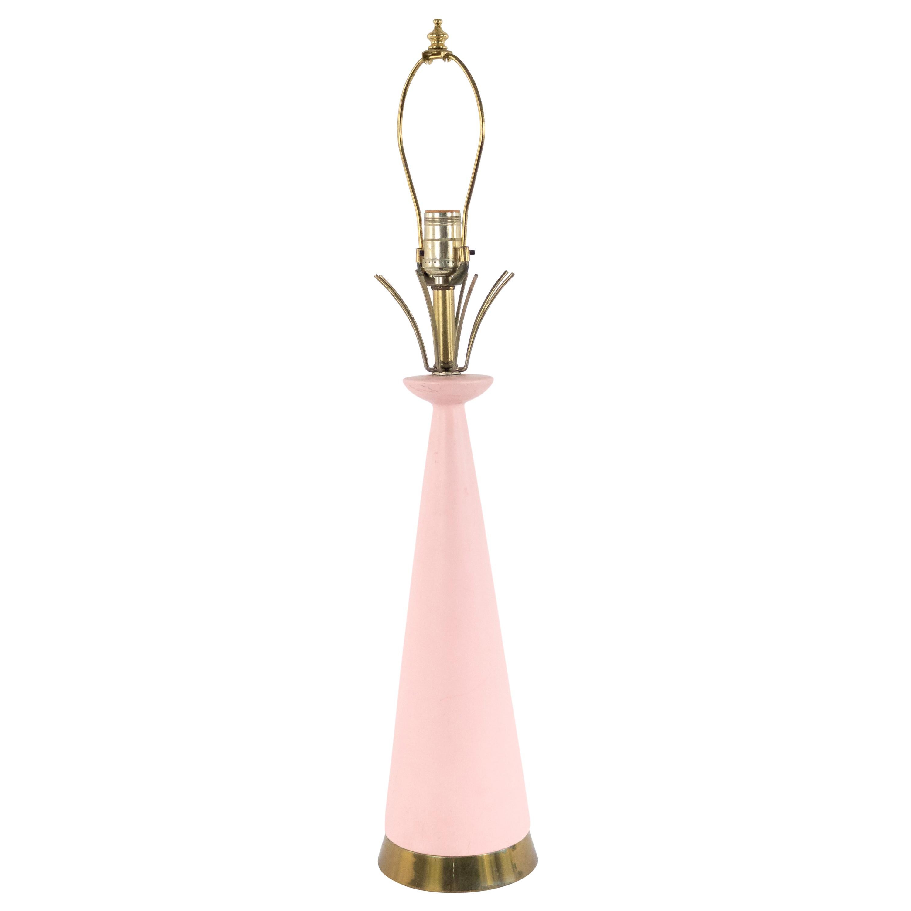 Lámpara de mesa americana de porcelana rosa de mediados de siglo