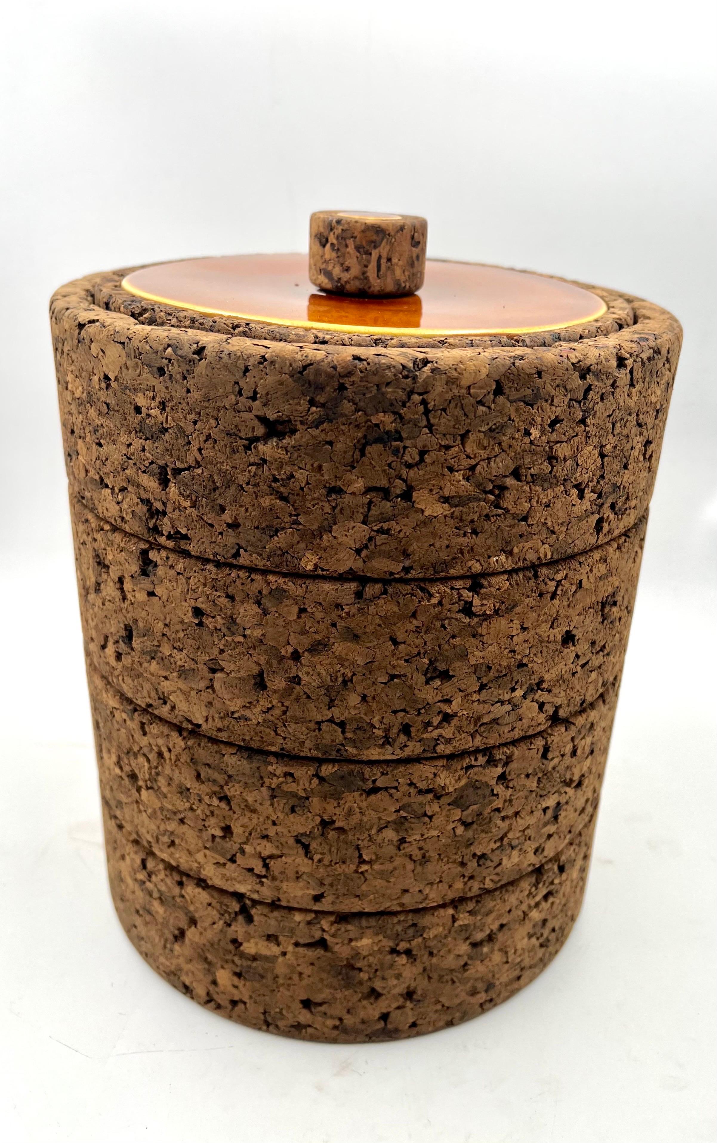 American Mid Century Rare Cork & Ceramic Tall Ice bucket In Excellent Condition For Sale In San Diego, CA