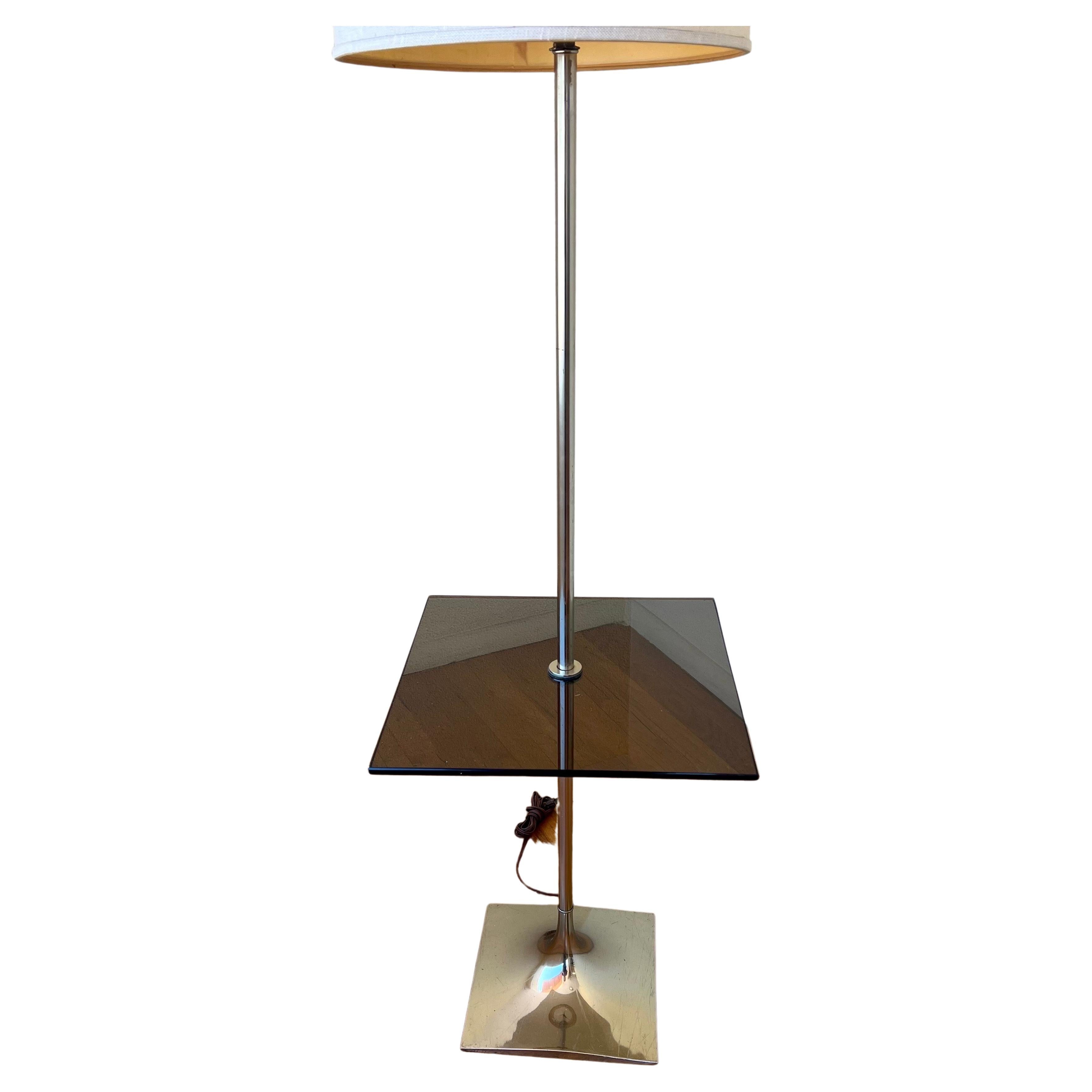 Beautiful and rare floor table lamp by Laurel Co. circa 1970's with smoke glass table, space age shape, all original condition lamp shade its not included because of condition.