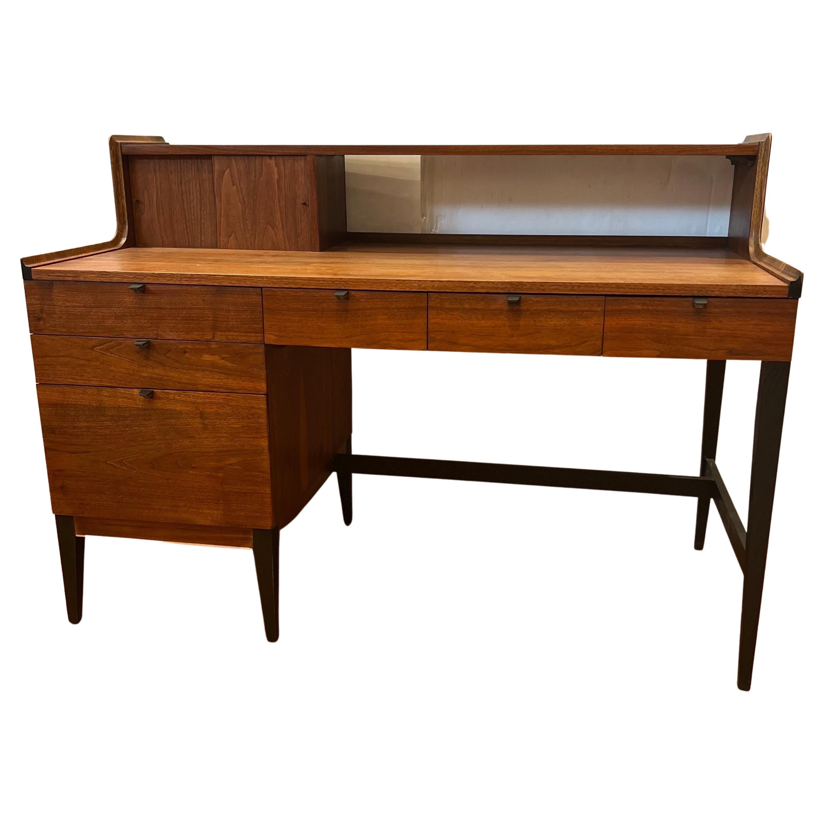 20th Century American Midcentury Rare Tall Desk/Secretaire by Arthur Umanoff for Cavalier