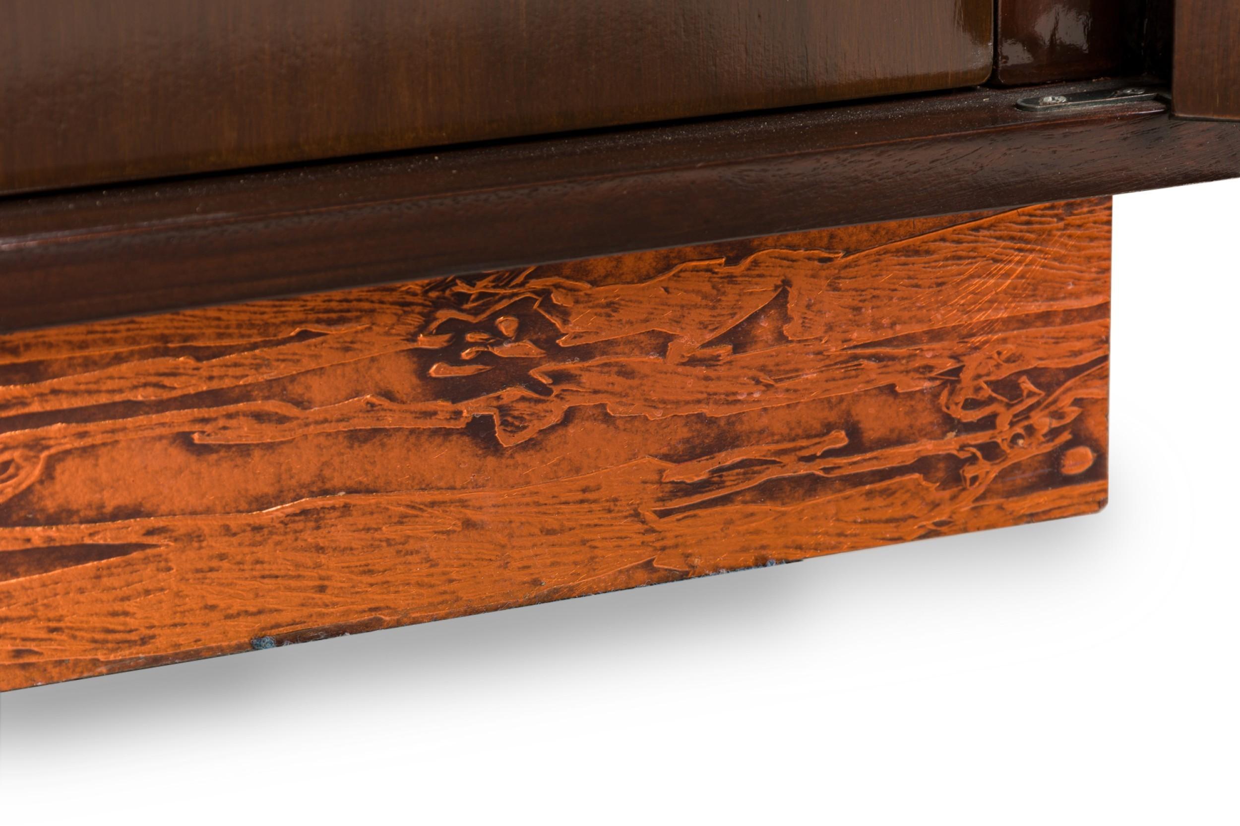 Credenza americana di metà secolo Renzo Rutili in noce e rame in vendita 3