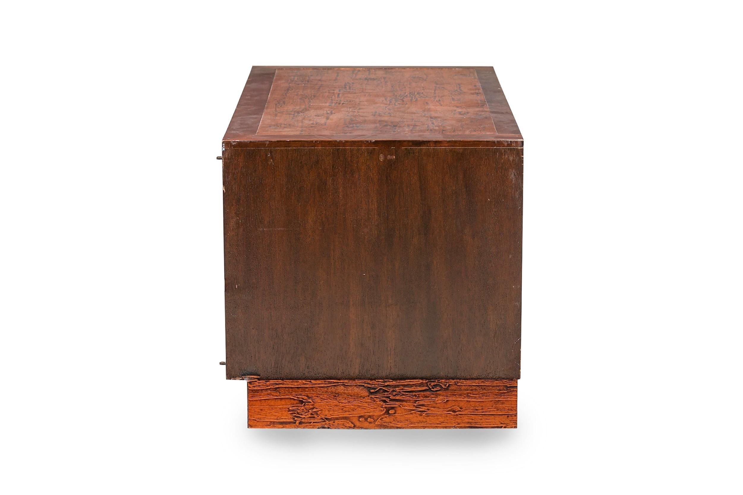 Mid-Century moderno Credenza americana di metà secolo Renzo Rutili in noce e rame in vendita
