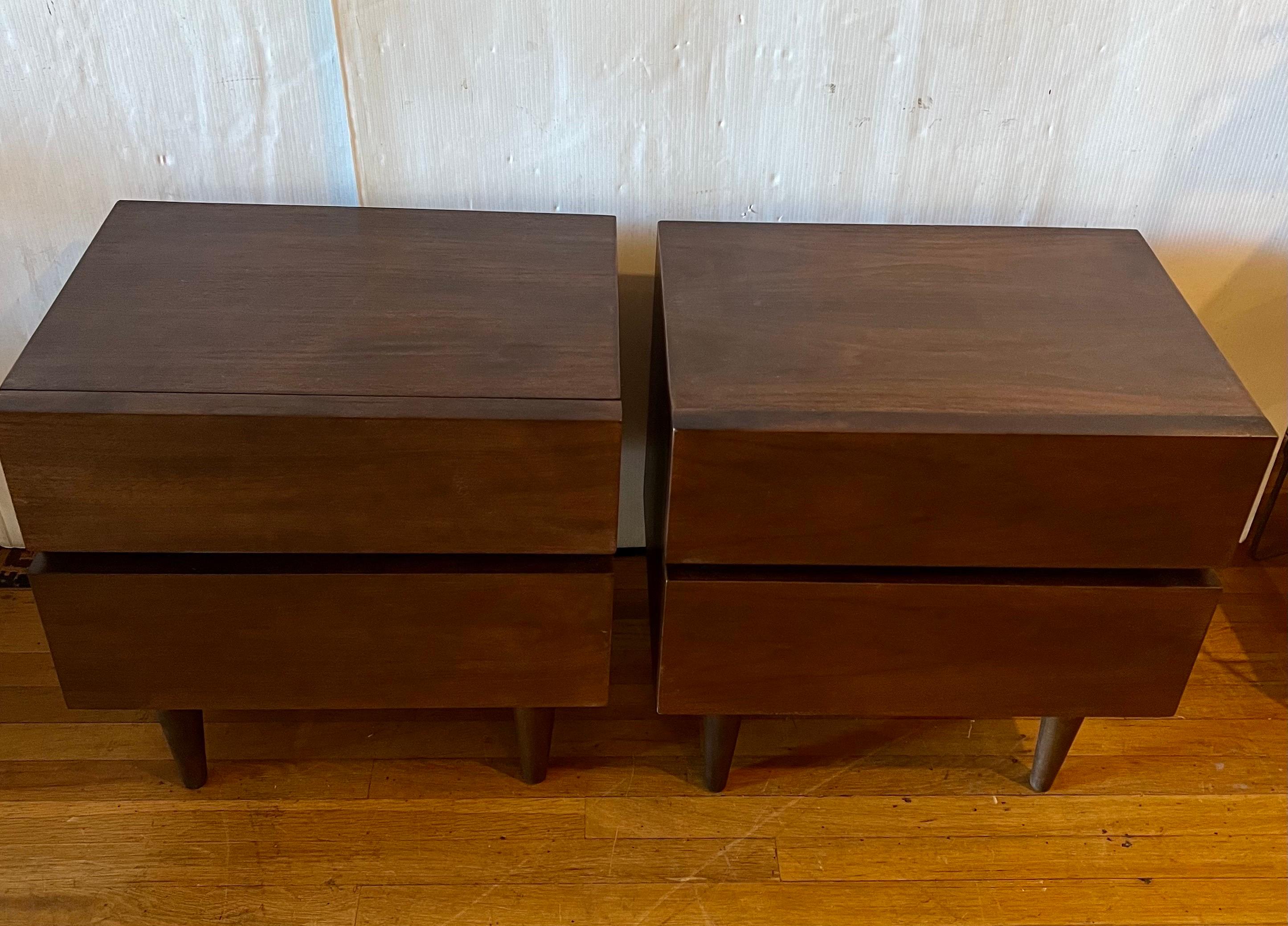 American Mid-Century Restored Walnut Block Front Two Drawers Night Stands In Excellent Condition For Sale In San Diego, CA