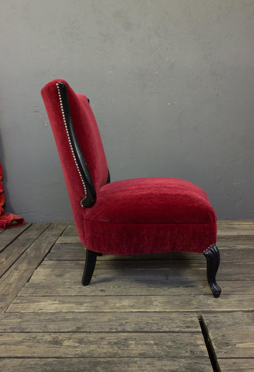Mid-20th Century American Mid-Century Scrolled Leg Slipper Chair For Sale