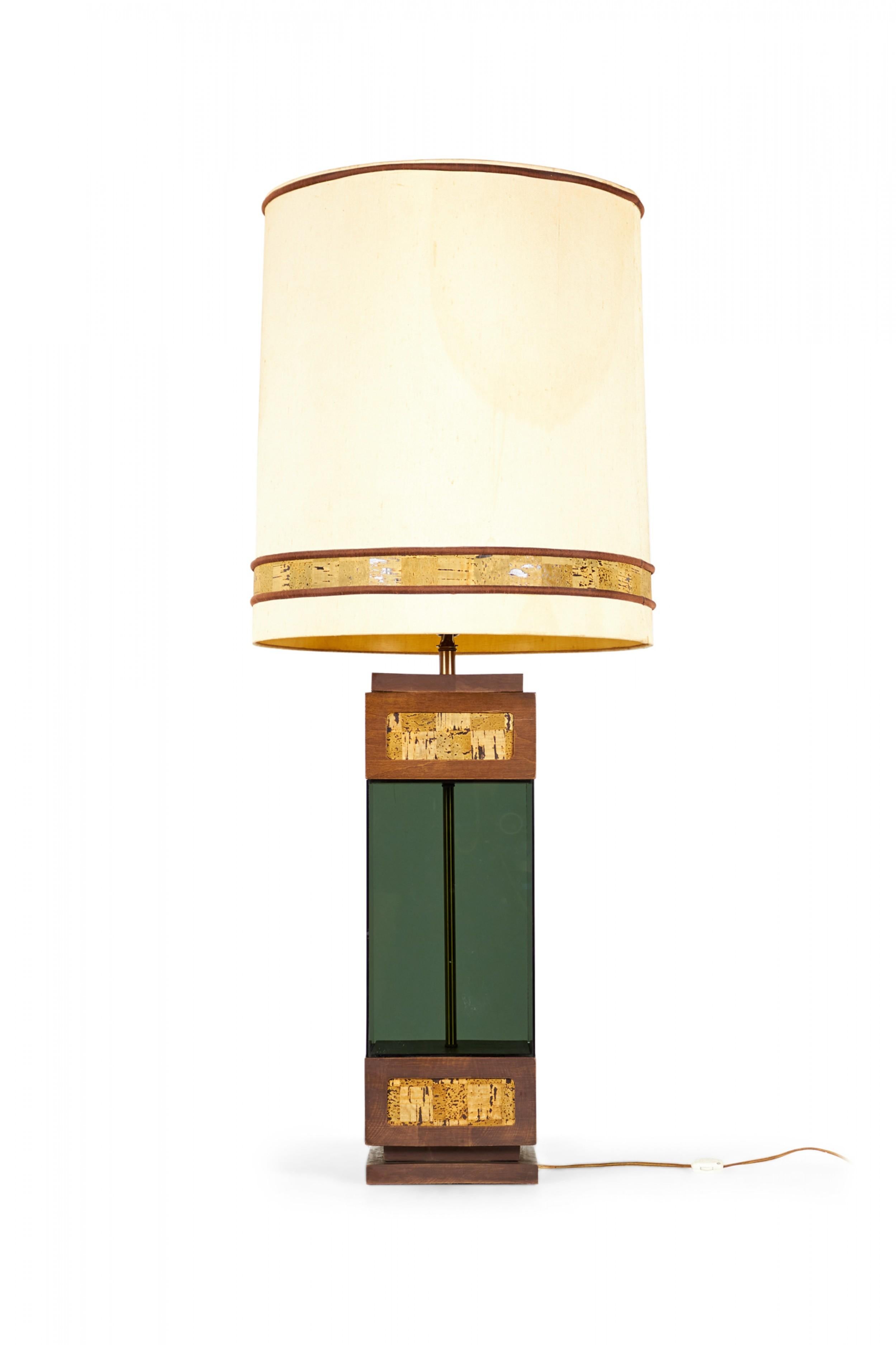 Lampe de table américaine du milieu du siècle dernier en verre fumé et liège en vente 1