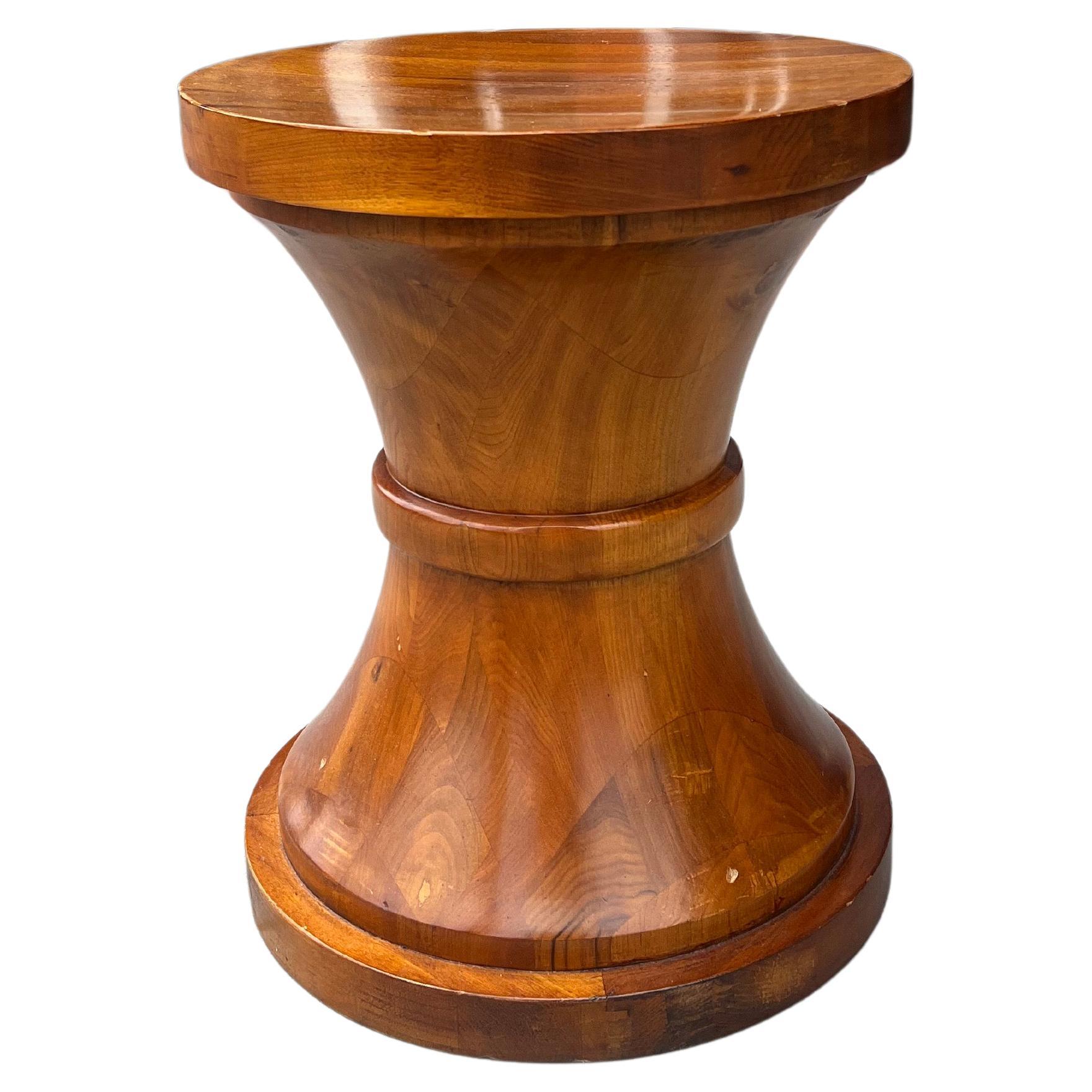 Amerikanischer Hocker/Tisch aus massivem Nussbaumholz im Mid-Century-Stil 