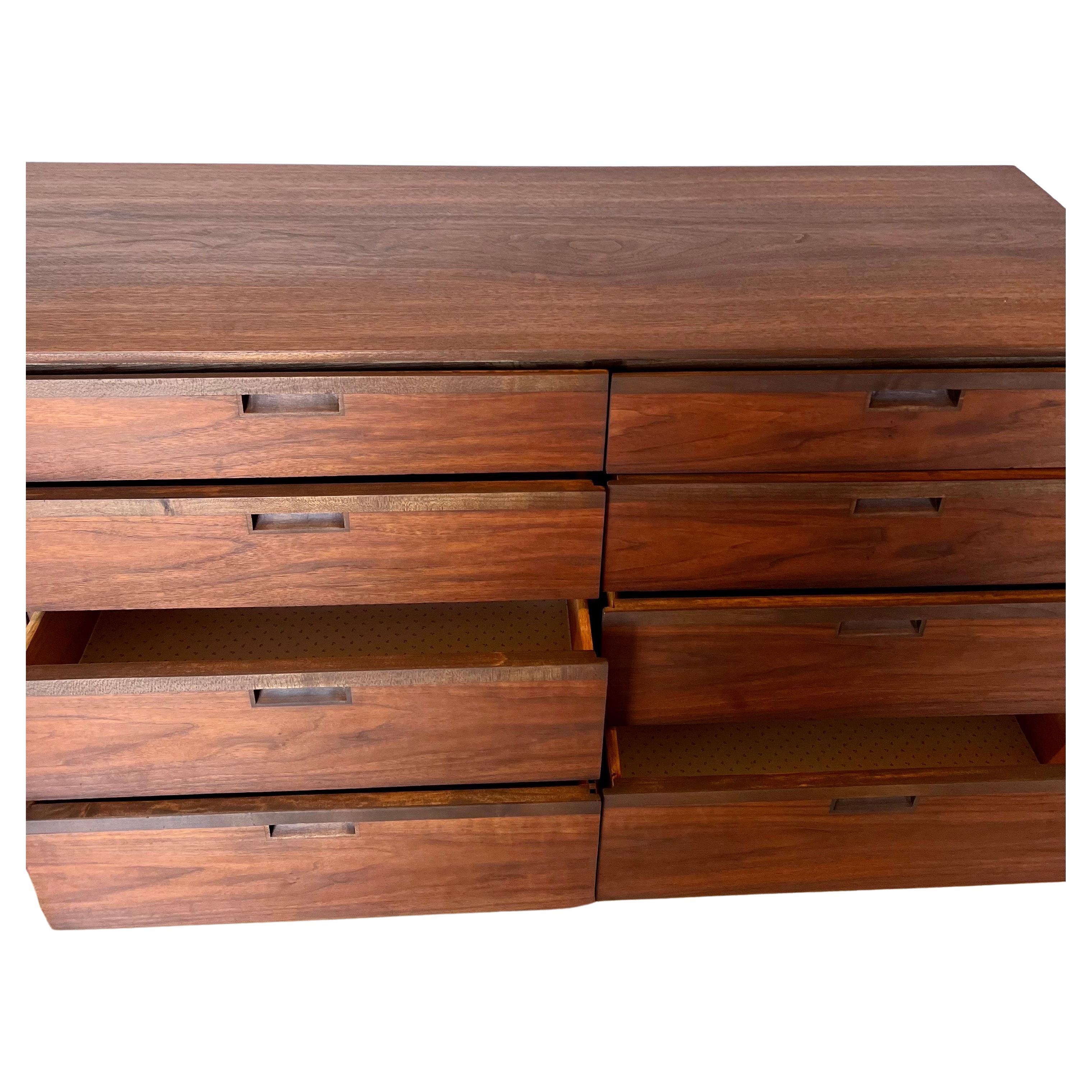 Beautiful elegant high-quality dresser 11 drawers, freshly refinished double door lots of storage mix woods, beautiful elegant.