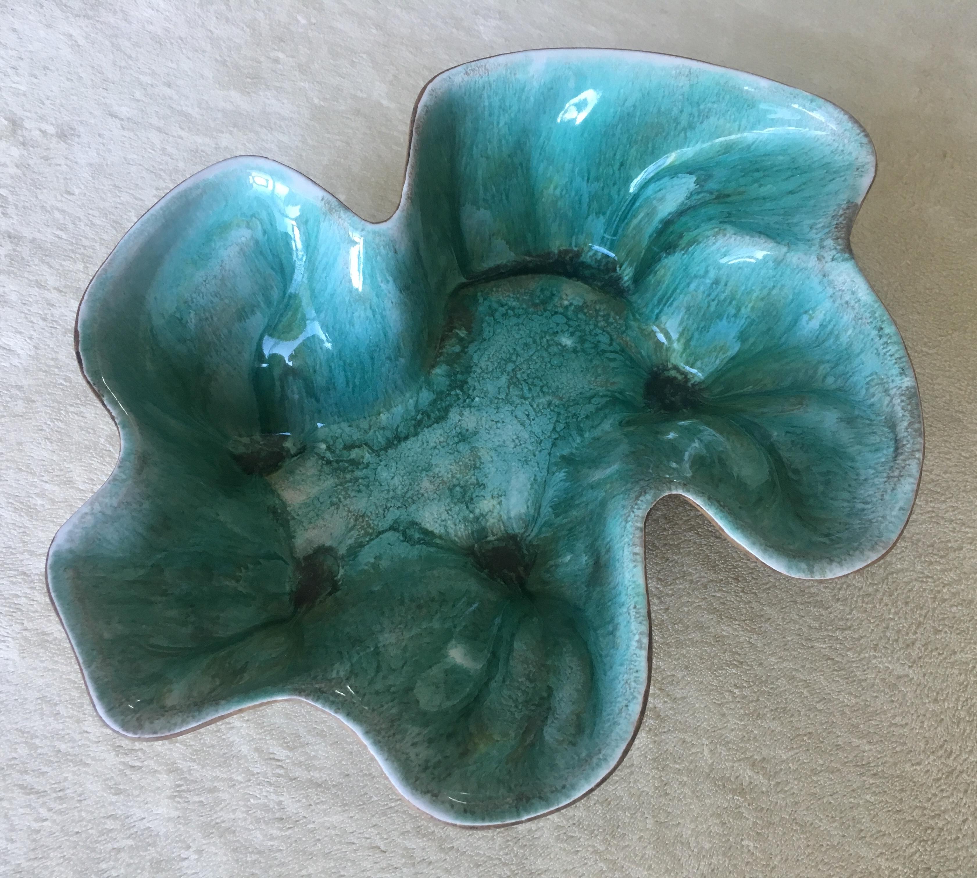 Mid-Century Modern Midcentury Sculpted Ceramic Bowl by Flora Eckert Hammat, Turquoise Art Pottery For Sale