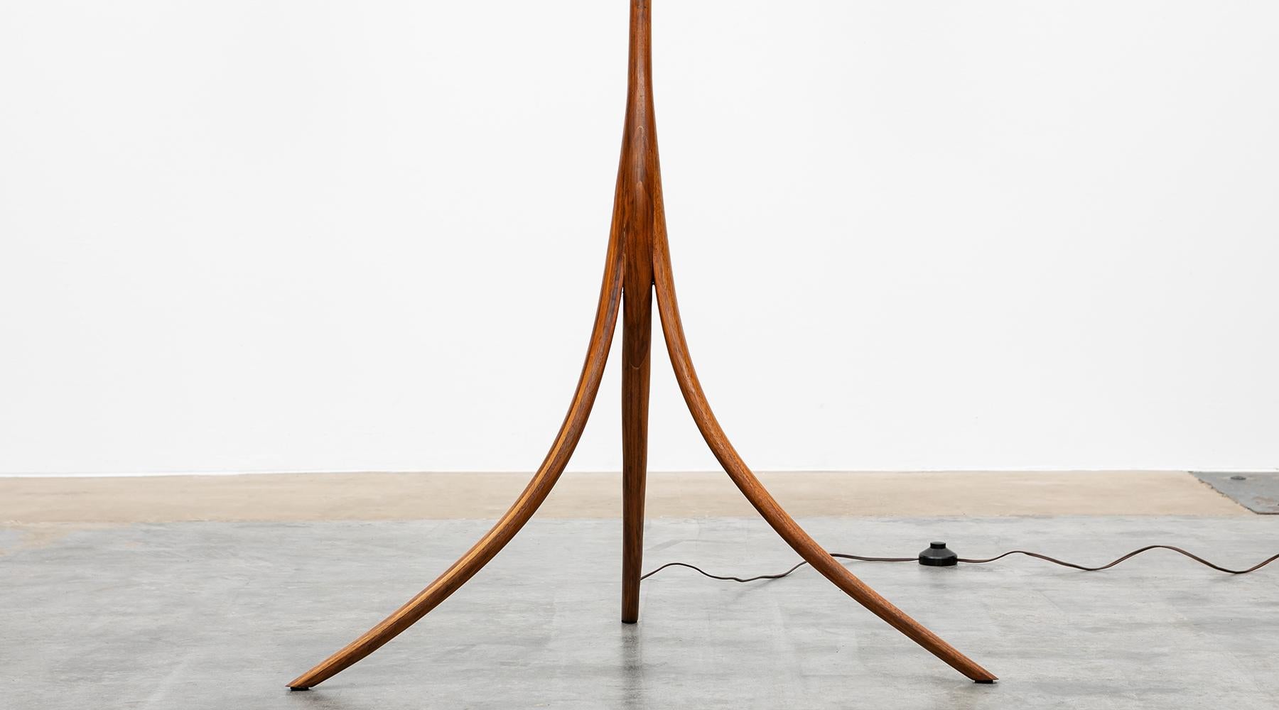 American Mid-Century Modern Pair of Floor Lamps in Walnut and Linen 7