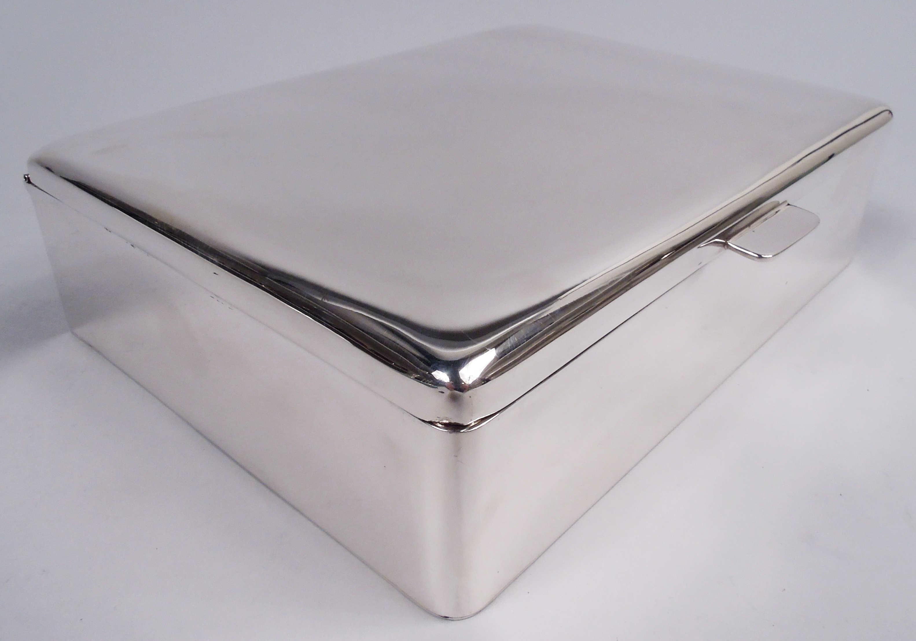 Caja americana de plata de ley moderna de mediados de siglo Moderno de mediados de siglo en venta
