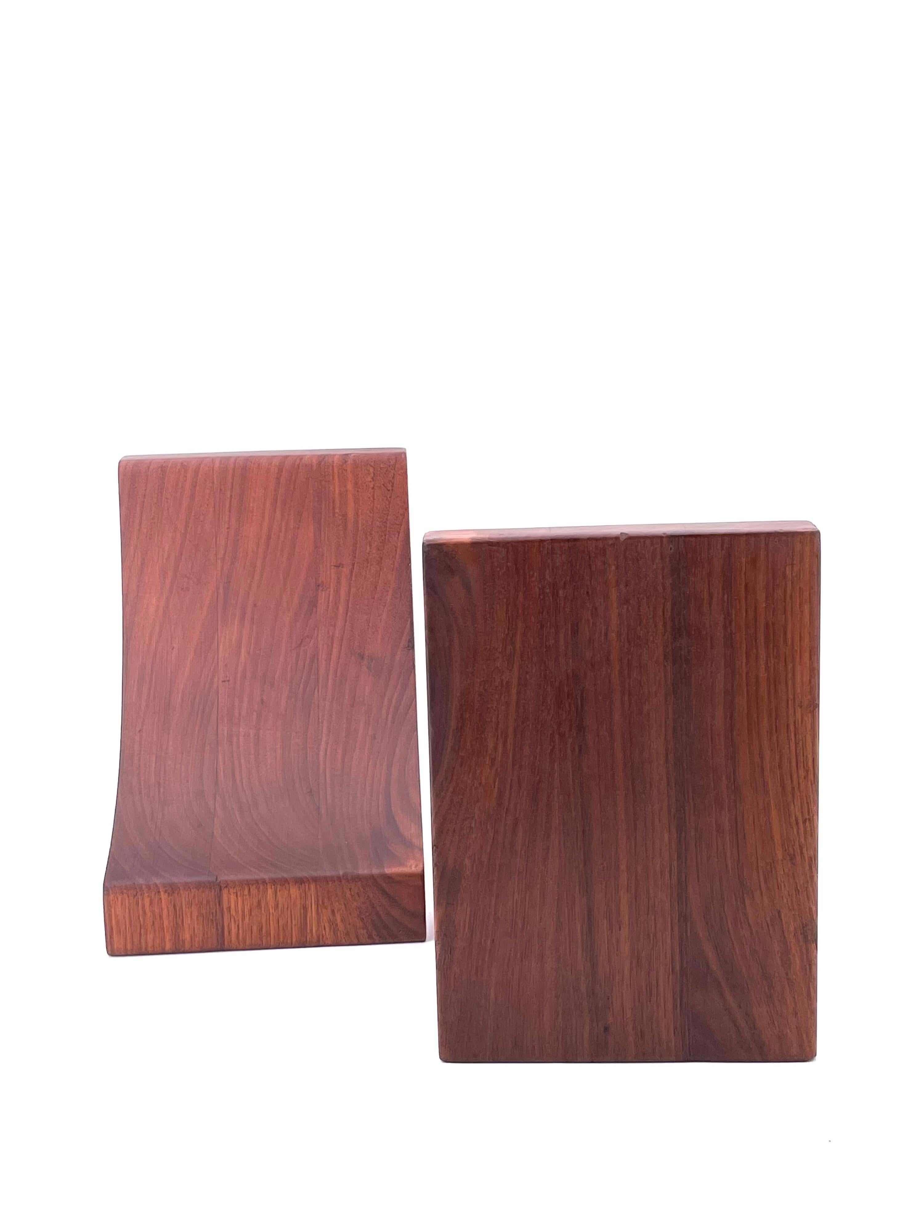 American Midcentury Pair of Solid Walnut Blocks Bookends In Good Condition In San Diego, CA