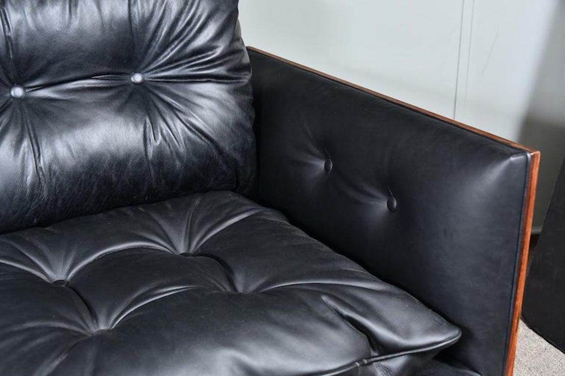 Leather American Midcentury Sofa Done by W. Platner