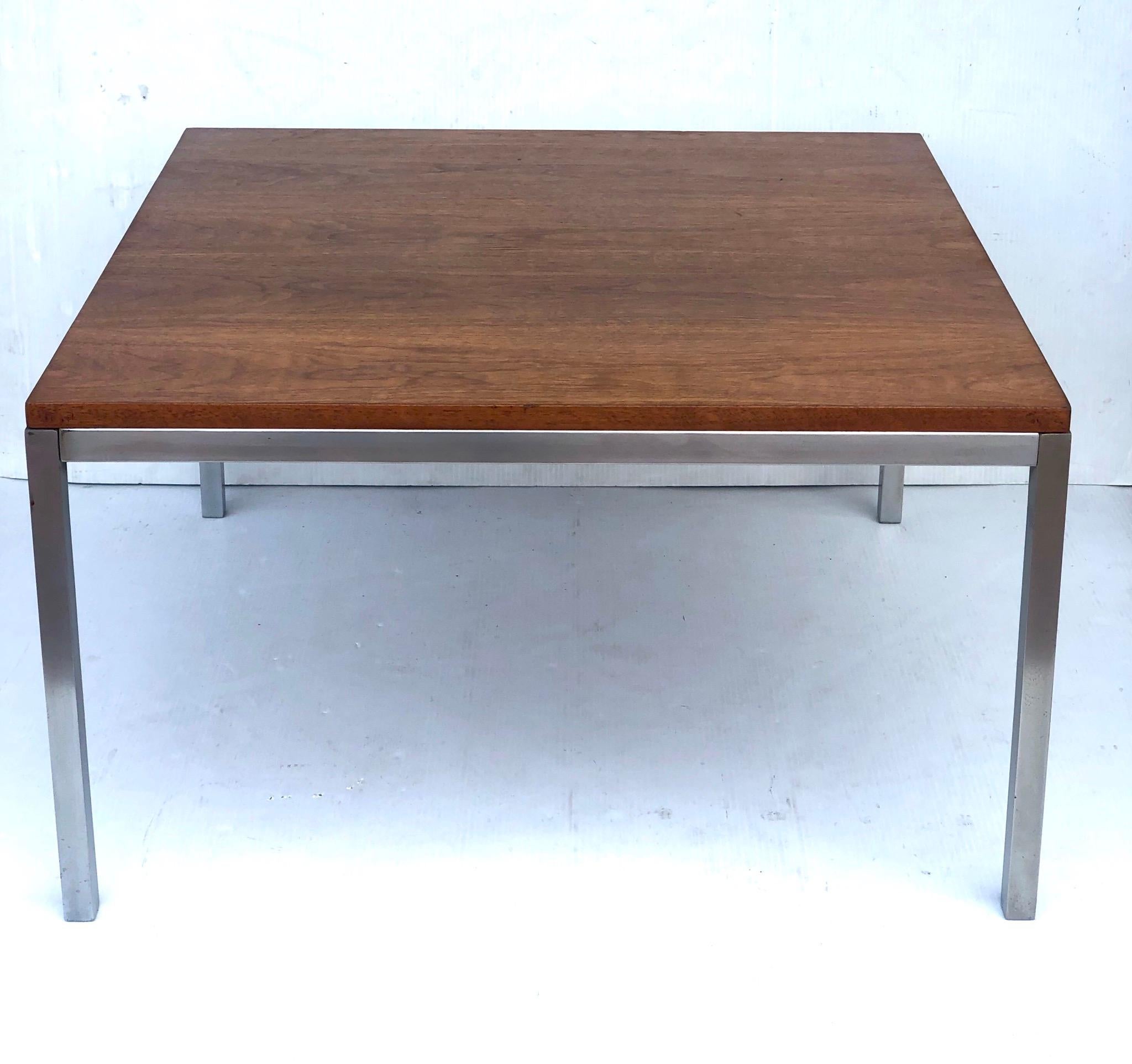 American Midcentury Square Walnut Coffee Table by Knoll at 1stDibs