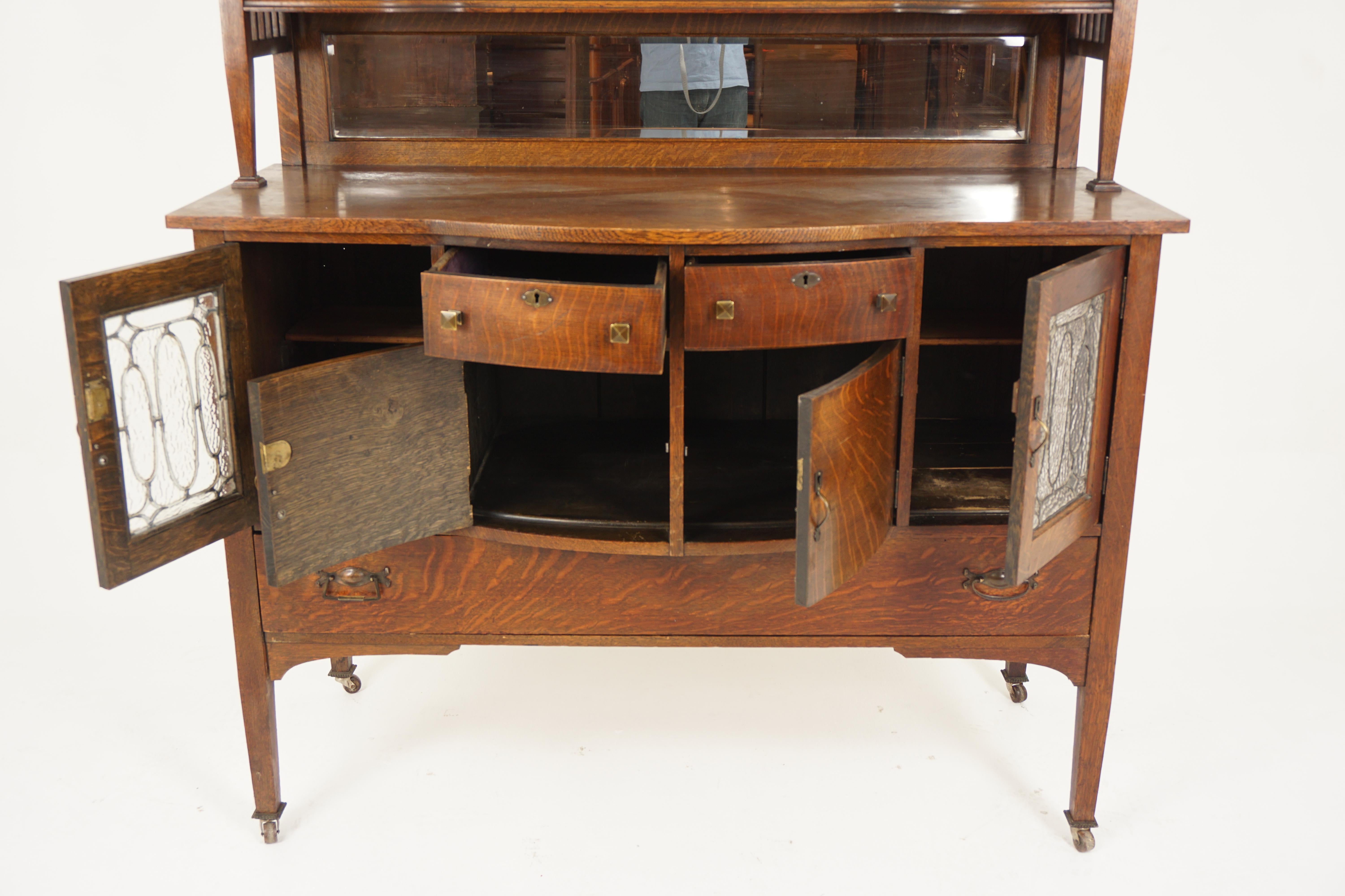 American Mission Tiger Oak Mirror Back Sideboard Leaded Glass, America 1910 H700 In Good Condition In Vancouver, BC
