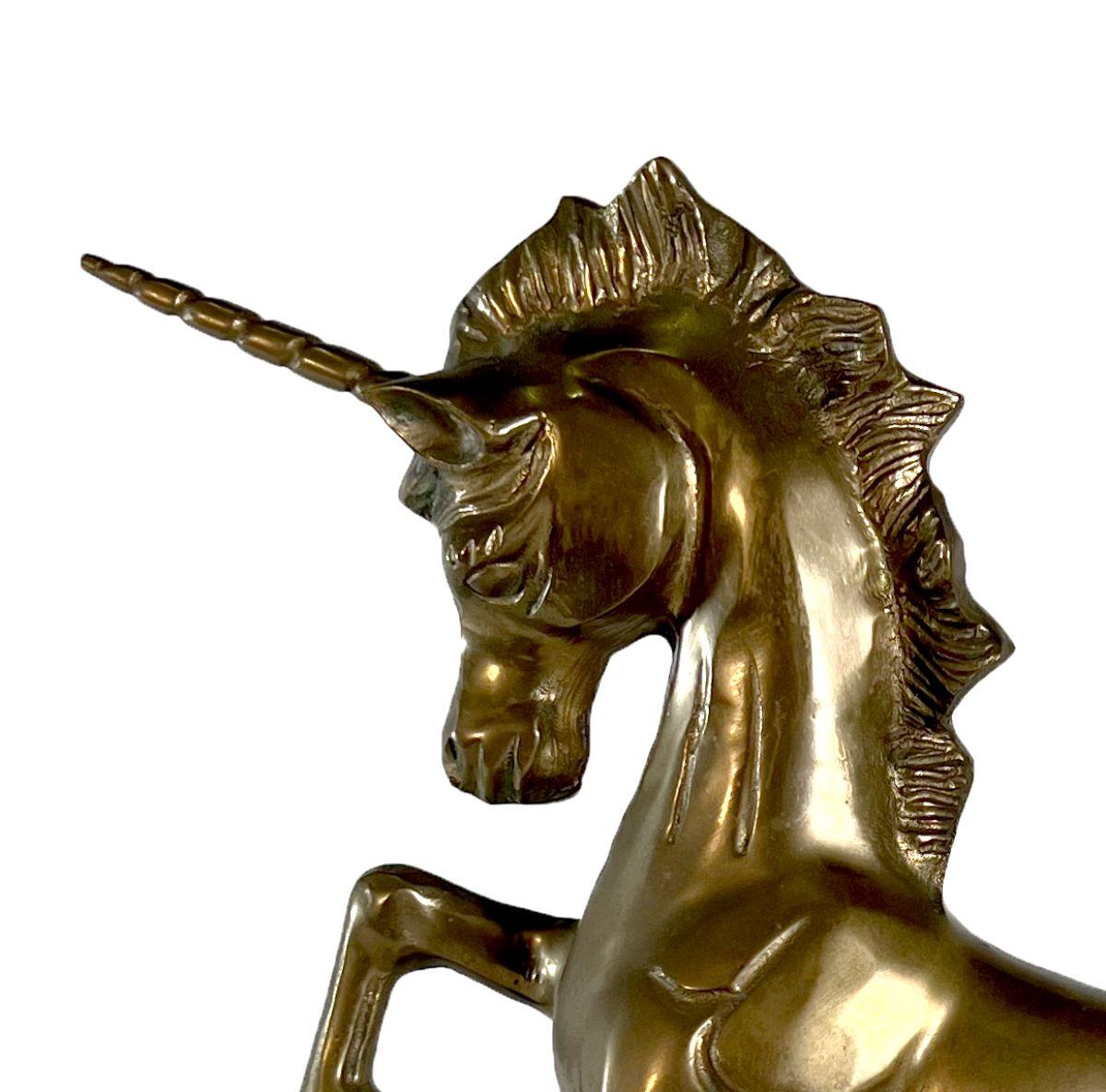Die Metropolitan Guild for Collectable Art beauftragte den Künstler mit der Schaffung dieses Werks mit dem Titel 