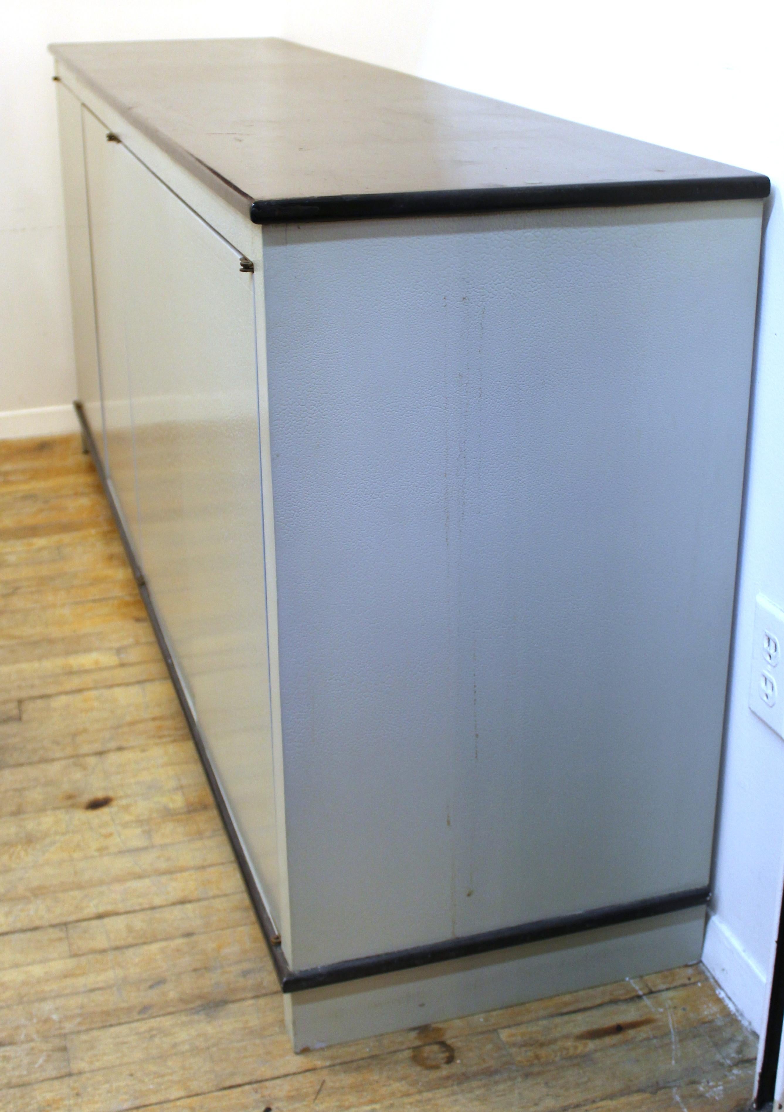 American Modern Cabinet with Craquelure Surface In Good Condition In New York, NY