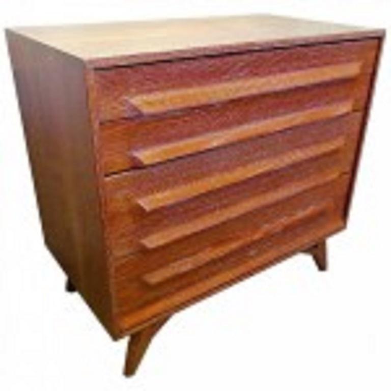 American Modern Cerused Oak Five Drawer Chest, 1950s In Good Condition For Sale In Queens, NY