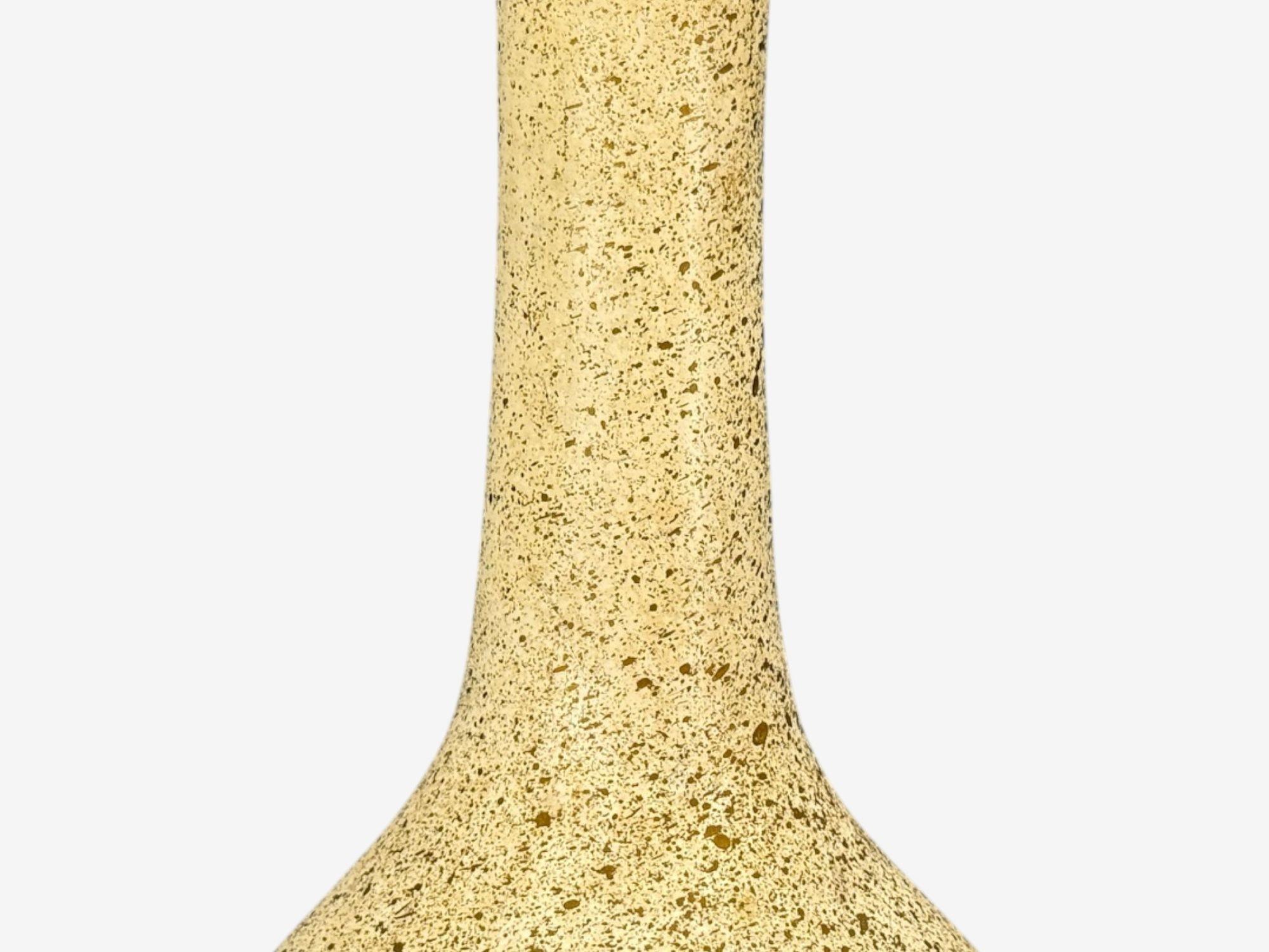 Métal Moderne américain, Chalkware, métal, lampes de table, États-Unis, années 1950 en vente