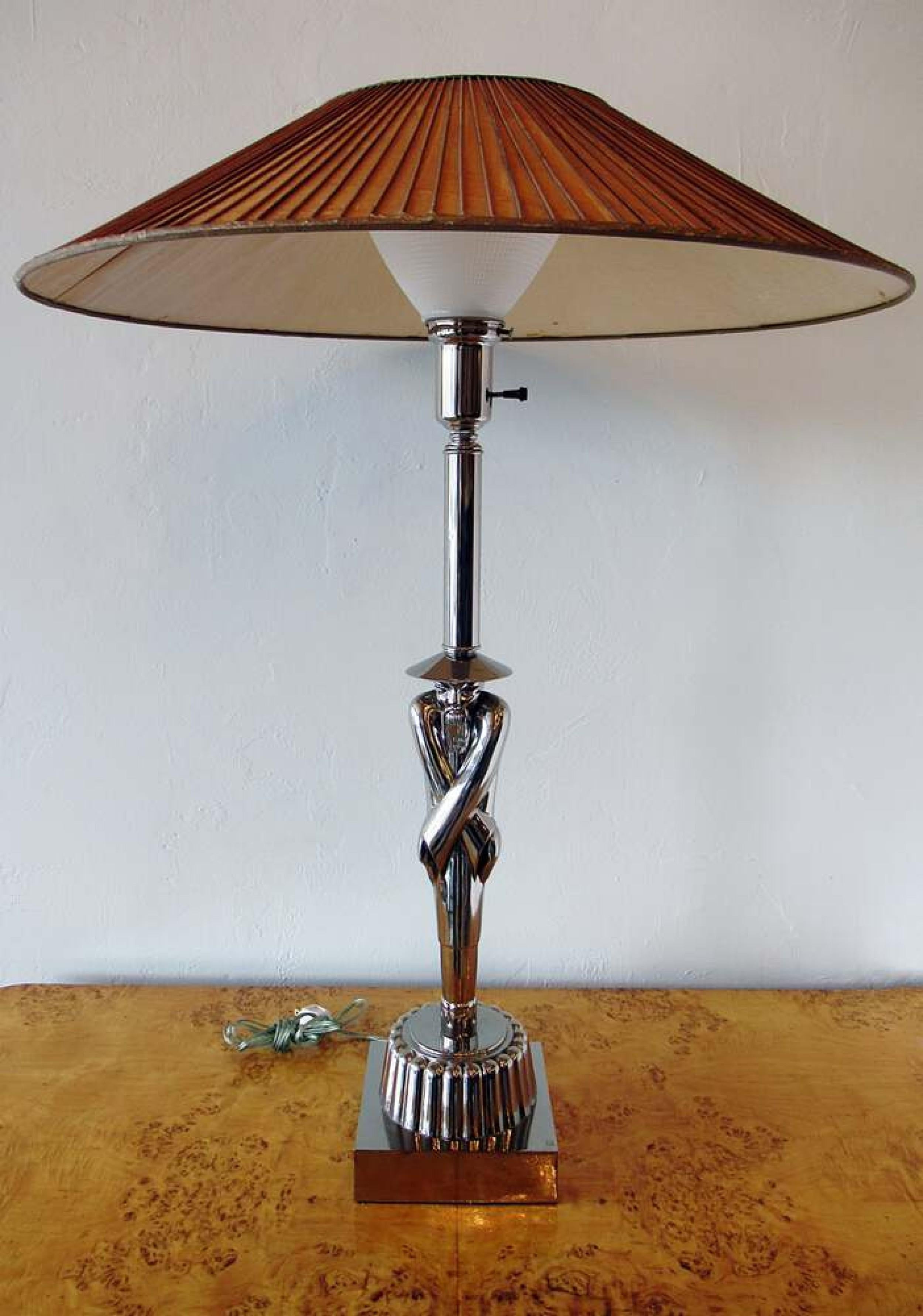 Lámparas de mesa cromadas modernas americanas, Viktor Schreckengost, años 30 Moderno de mediados de siglo en venta