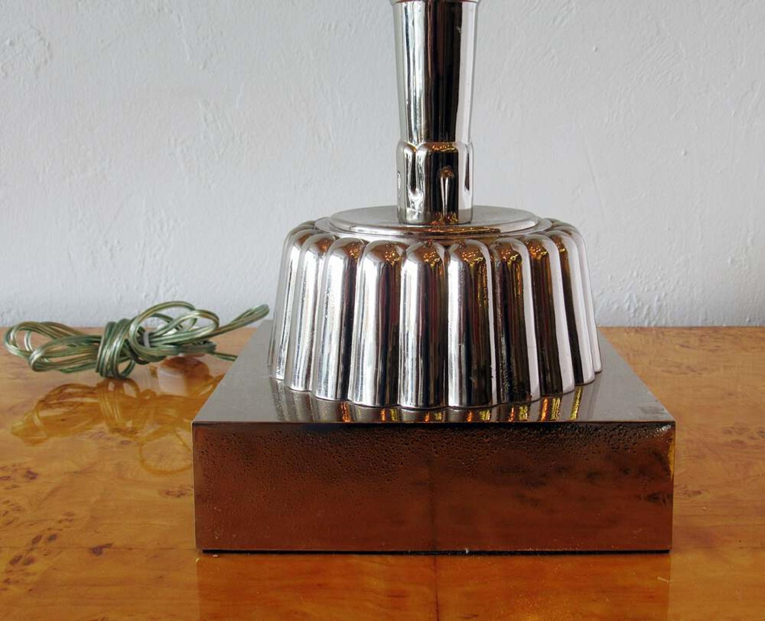 Lámparas de mesa cromadas modernas americanas, Viktor Schreckengost, años 30 en Bueno estado para la venta en Queens, NY