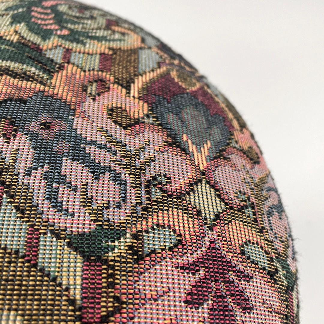 Sgabello rotondo moderno americano in tessuto floreale Tulip di Eero Saarinen per Knoll anni '70 in vendita 2