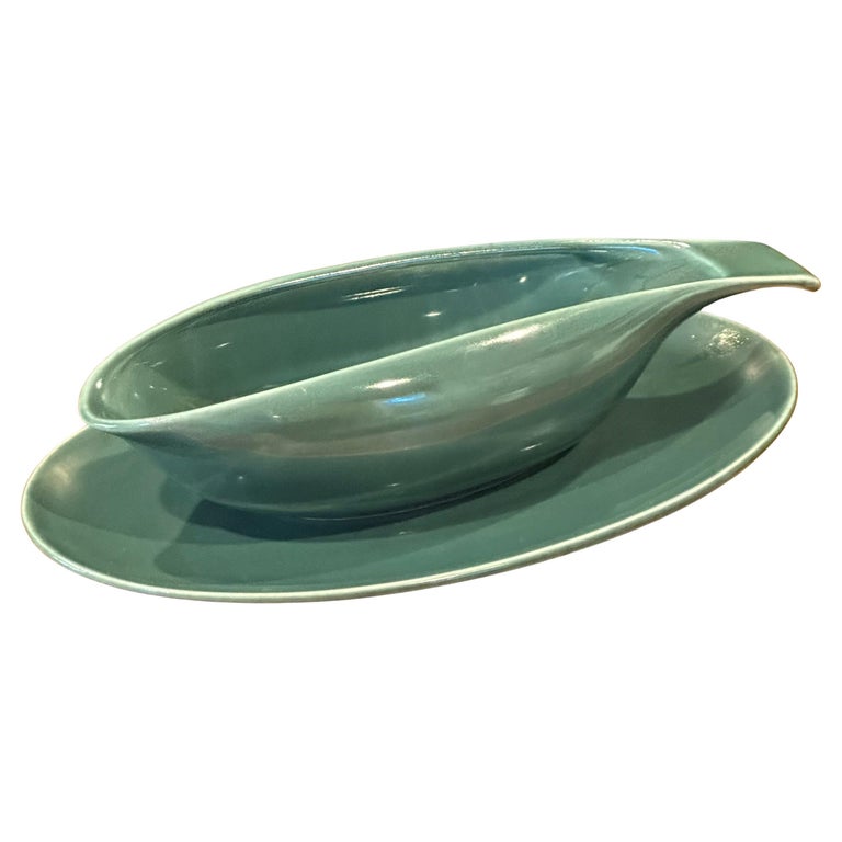 Moderne amerikanische Sauciere in Sea Foam Grün von Russel Wright Stubenville im Angebot bei 1stDibs Deutschland