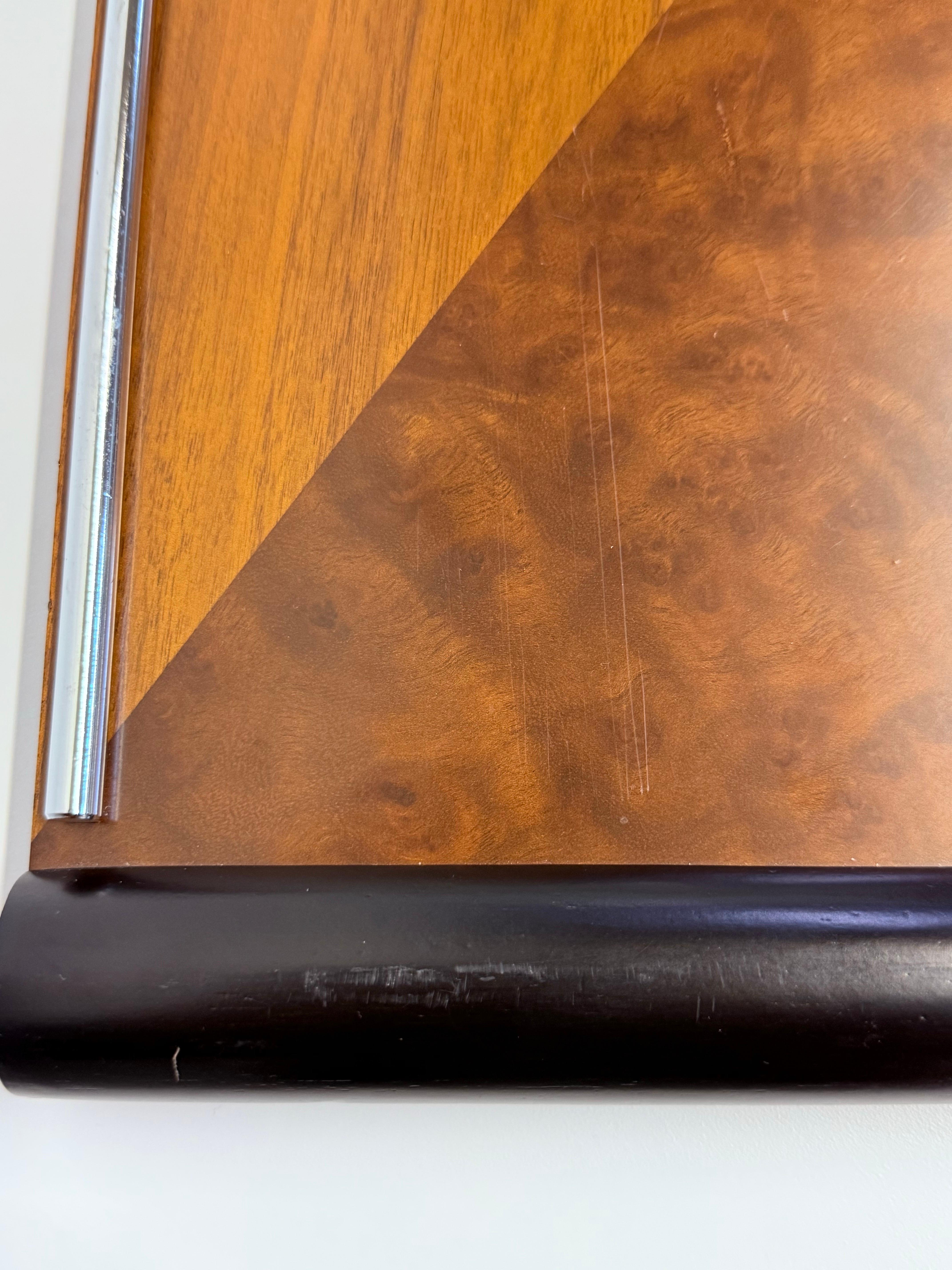 Vassoio da portata moderno americano in legno intarsiato lavorato a mano, anni '80 in vendita 3