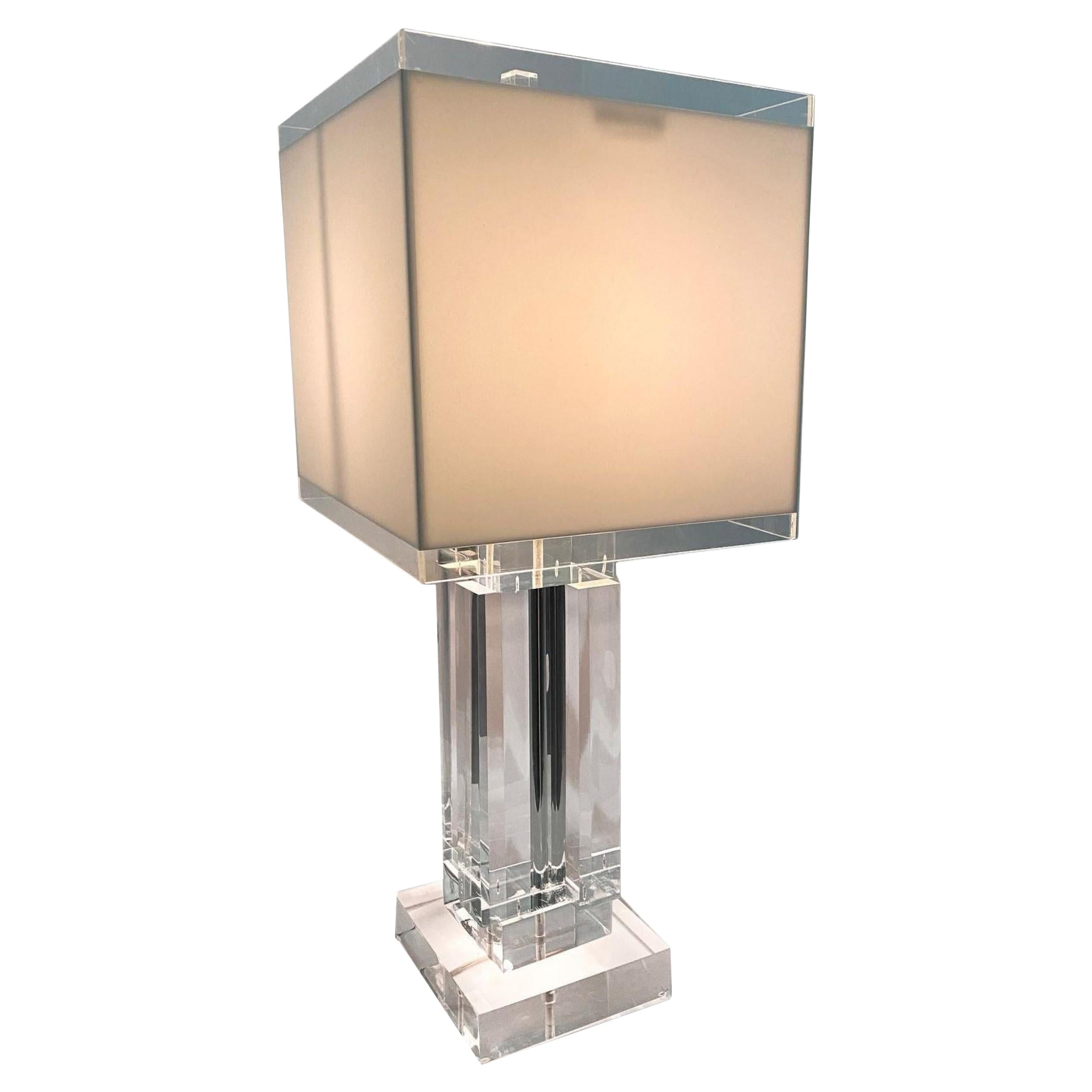 Monumentale amerikanische moderne Lucite-Tischlampe