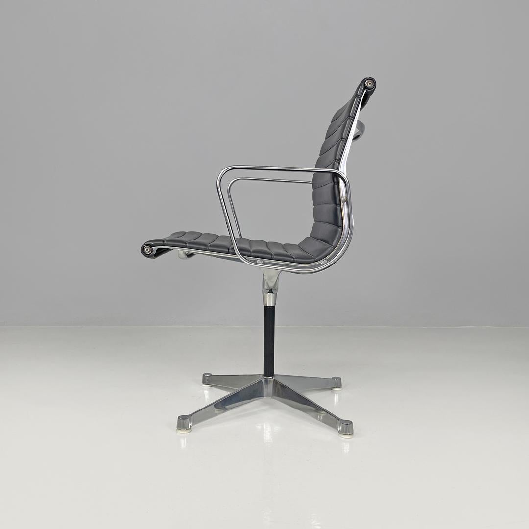 American modern office chair EA108 Charles and Ray Eames for Herman Miller 1970s In Good Condition In MIlano, IT