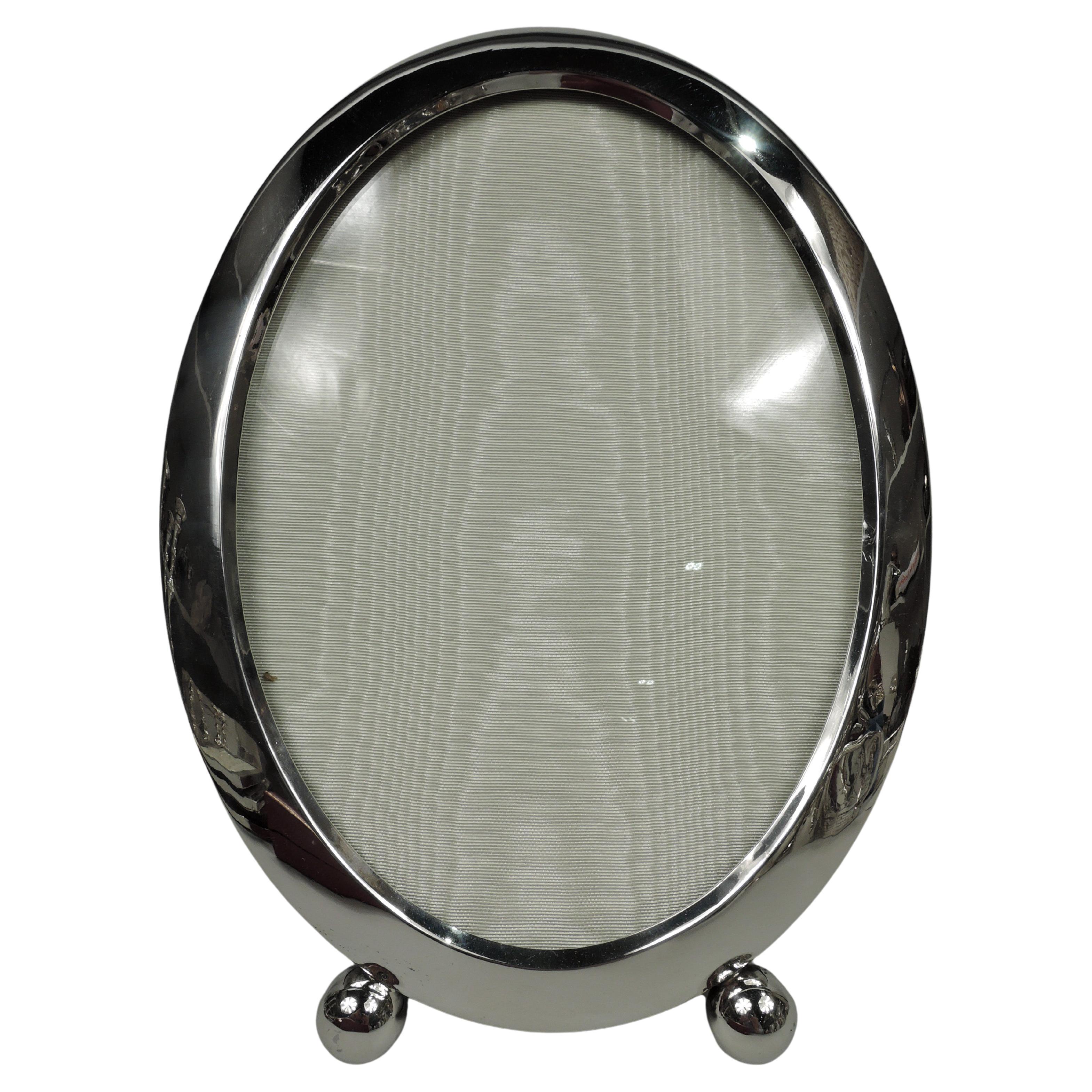 American Modern Oval Sterling Silver Picture Frame