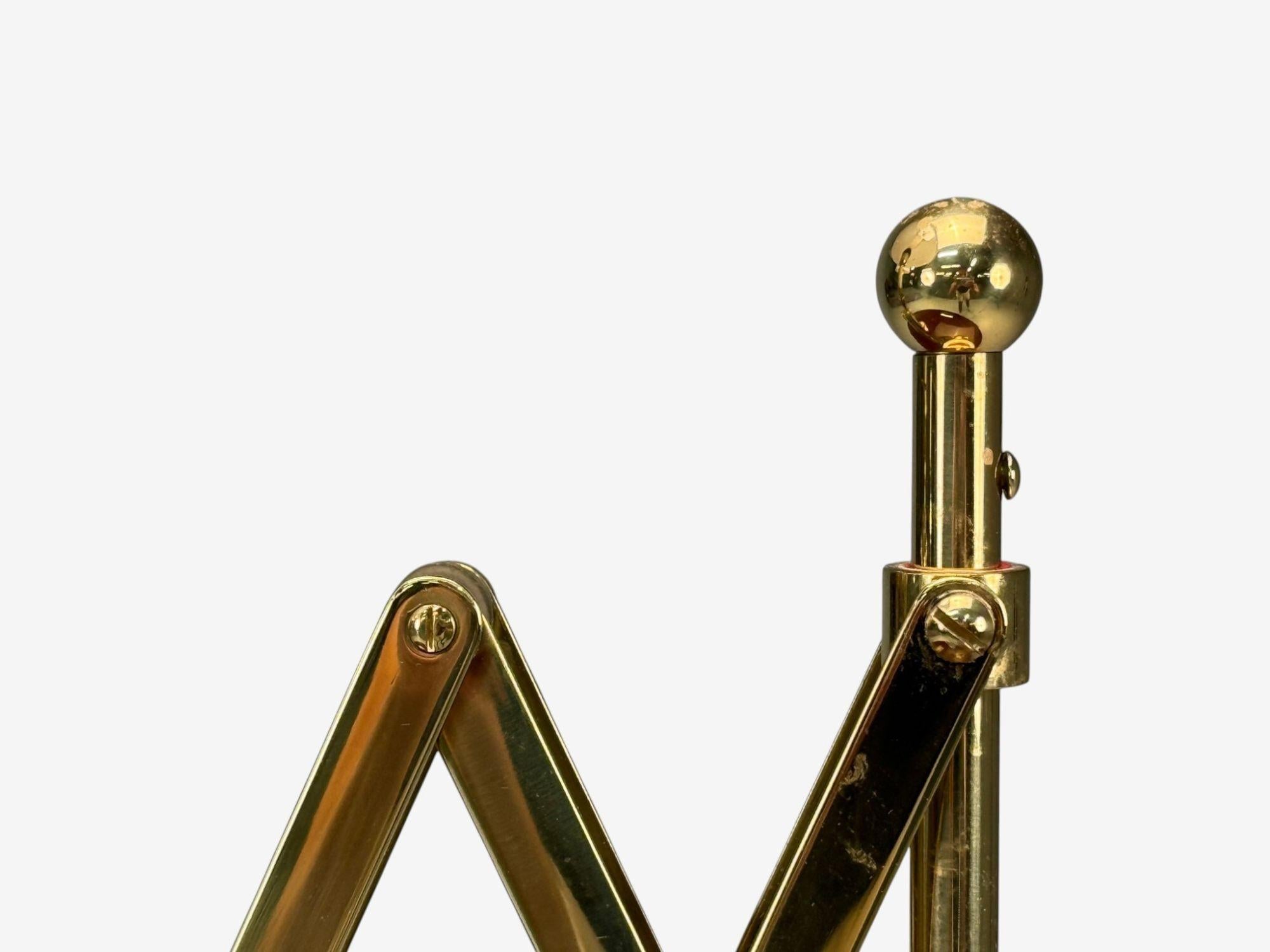 American Modern, Polished Brass, Adjustable Table Lamps, USA, 1980s For Sale 4