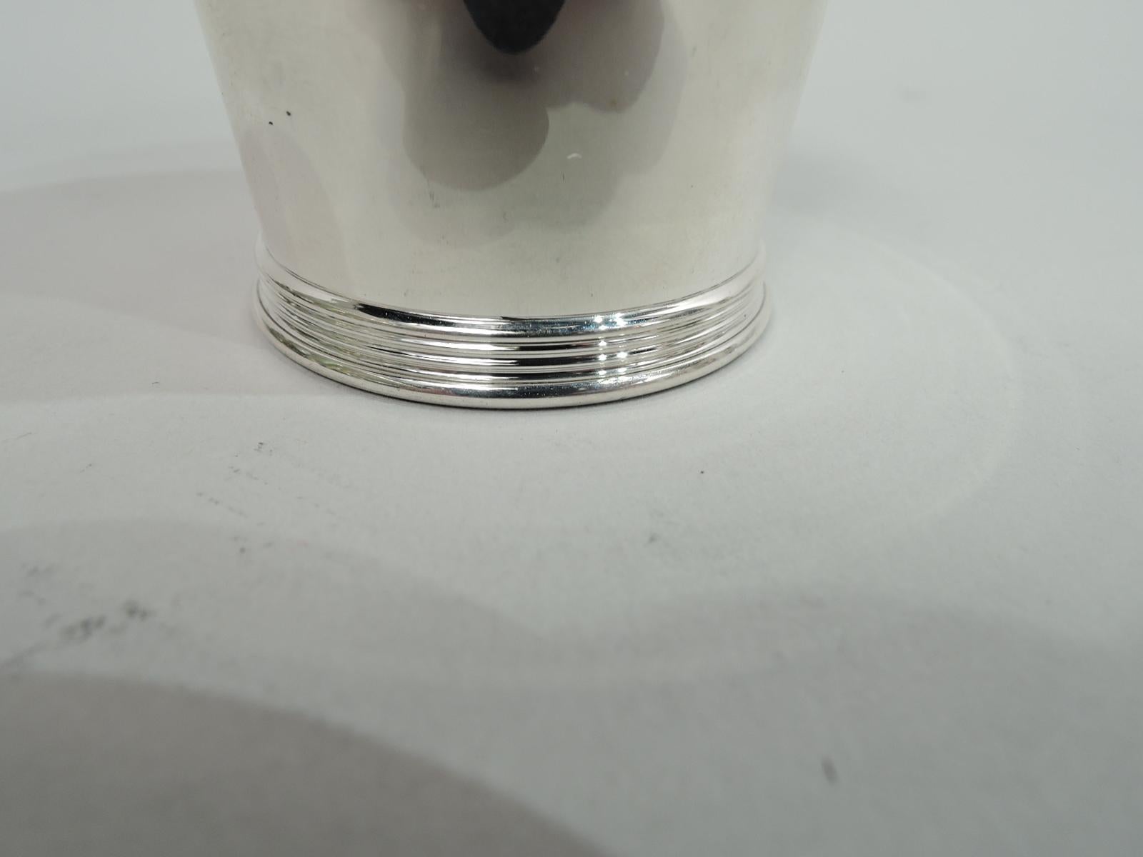 American Modern Sterling Silver Shot Glass In Excellent Condition In New York, NY