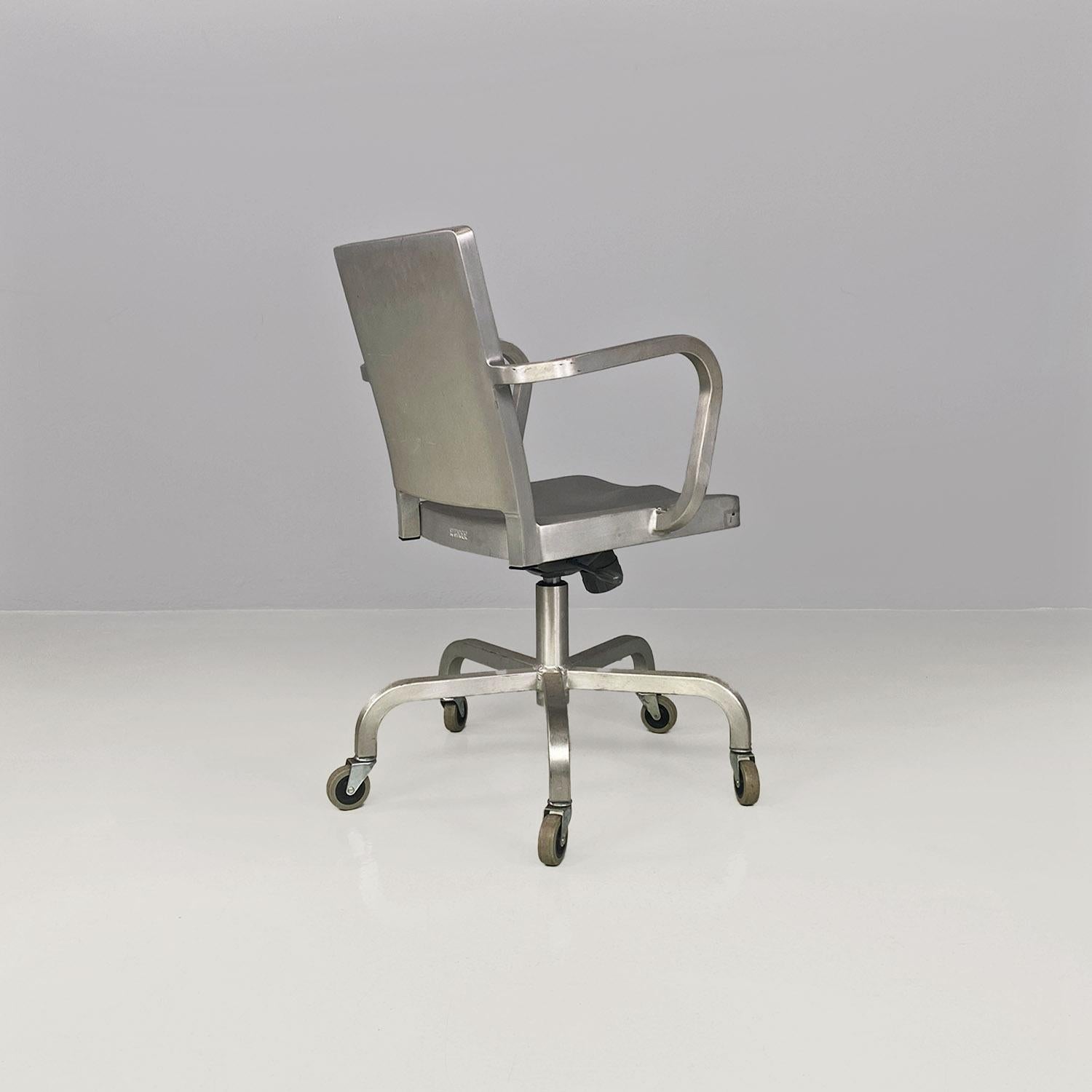 Metal American modern swivel brushed aluminum Hudson chairs by Starck for Emeco, 2000s For Sale