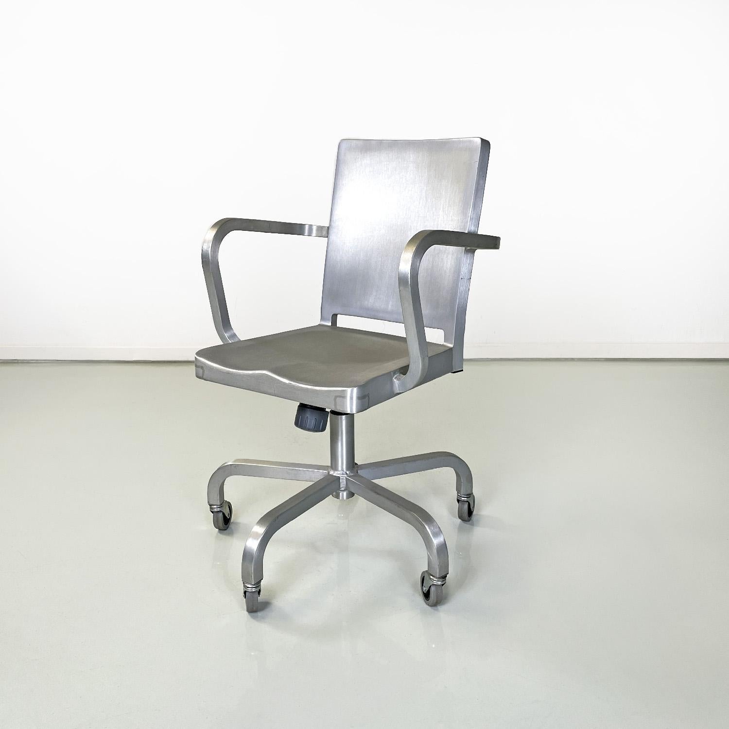 Contemporary American modern swivel chairs Hudson brushed aluminum by Starck for Emeco, 2000 For Sale