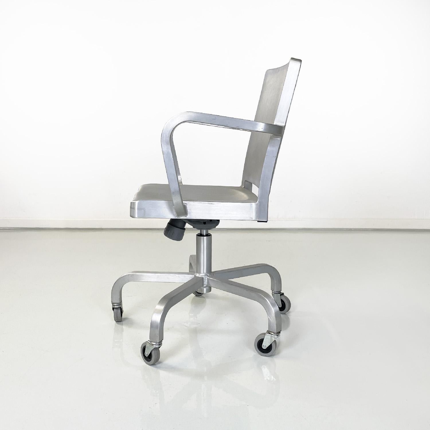 Metal American modern swivel chairs Hudson brushed aluminum by Starck for Emeco, 2000 For Sale