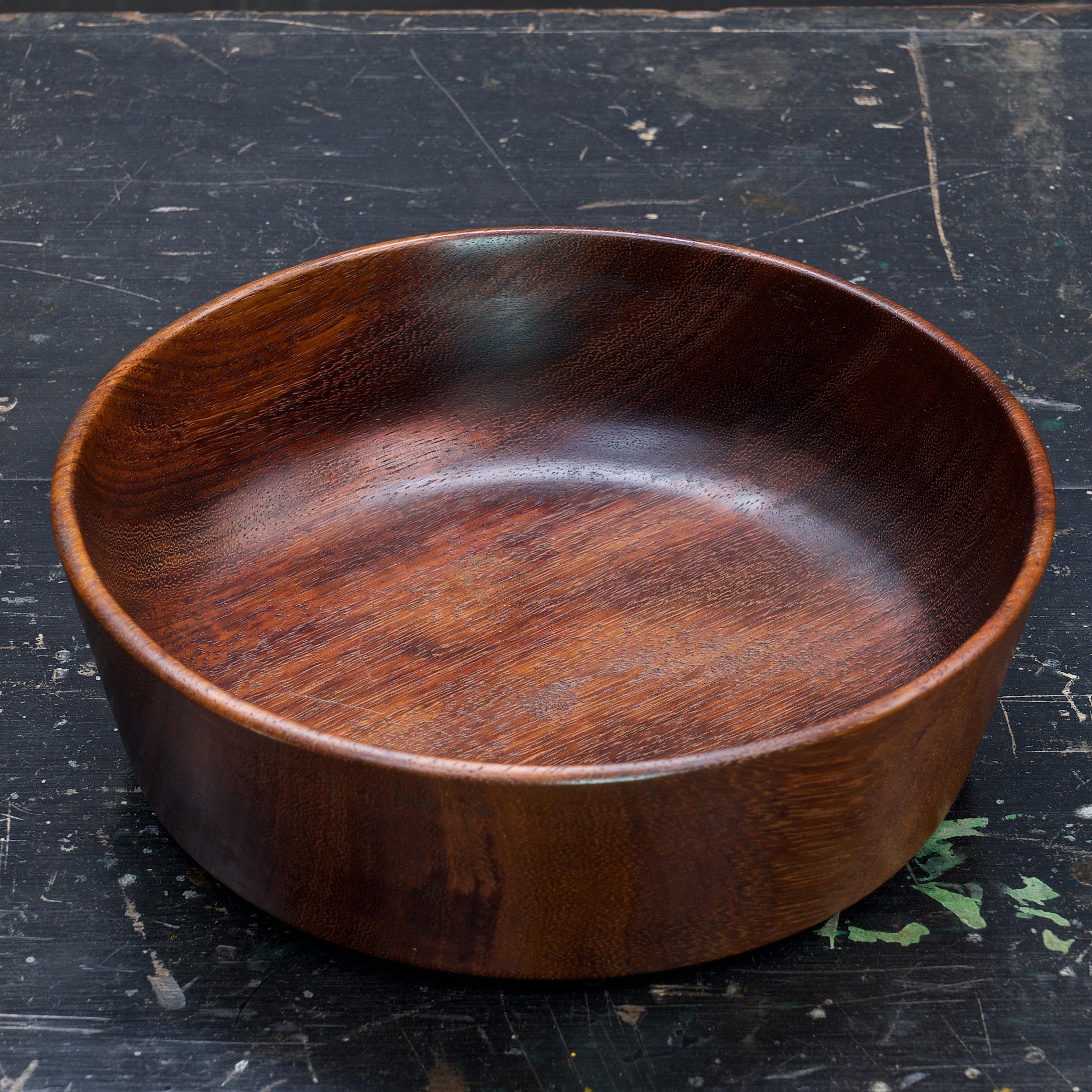 Mid-Century Modern American Modern Turned Mahogany Wood Fruit Centerpiece Bowl  For Sale