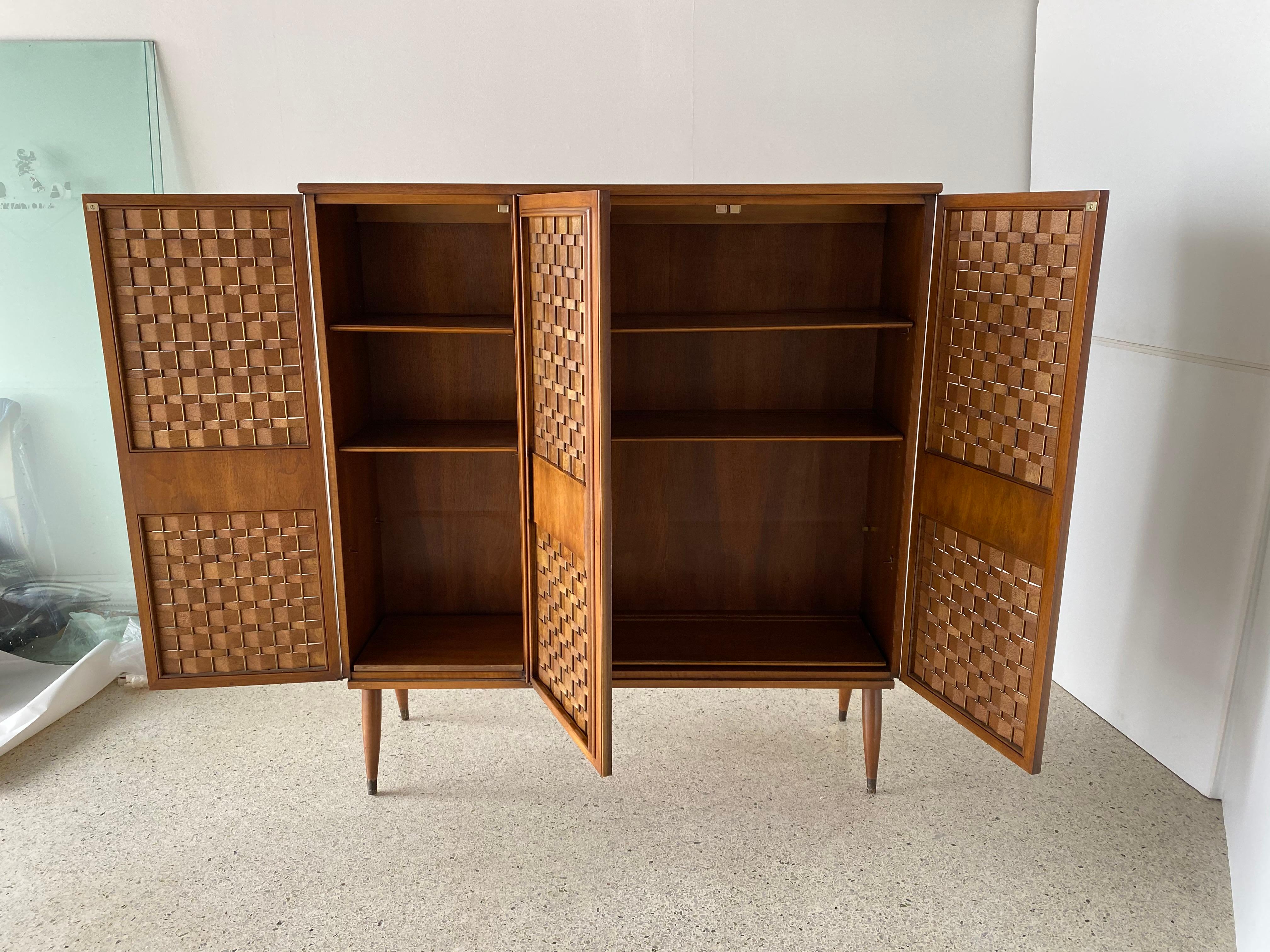 American Modern Woven Front 3 Door Cabinet Cabinet, Dunbar In Good Condition In Hollywood, FL