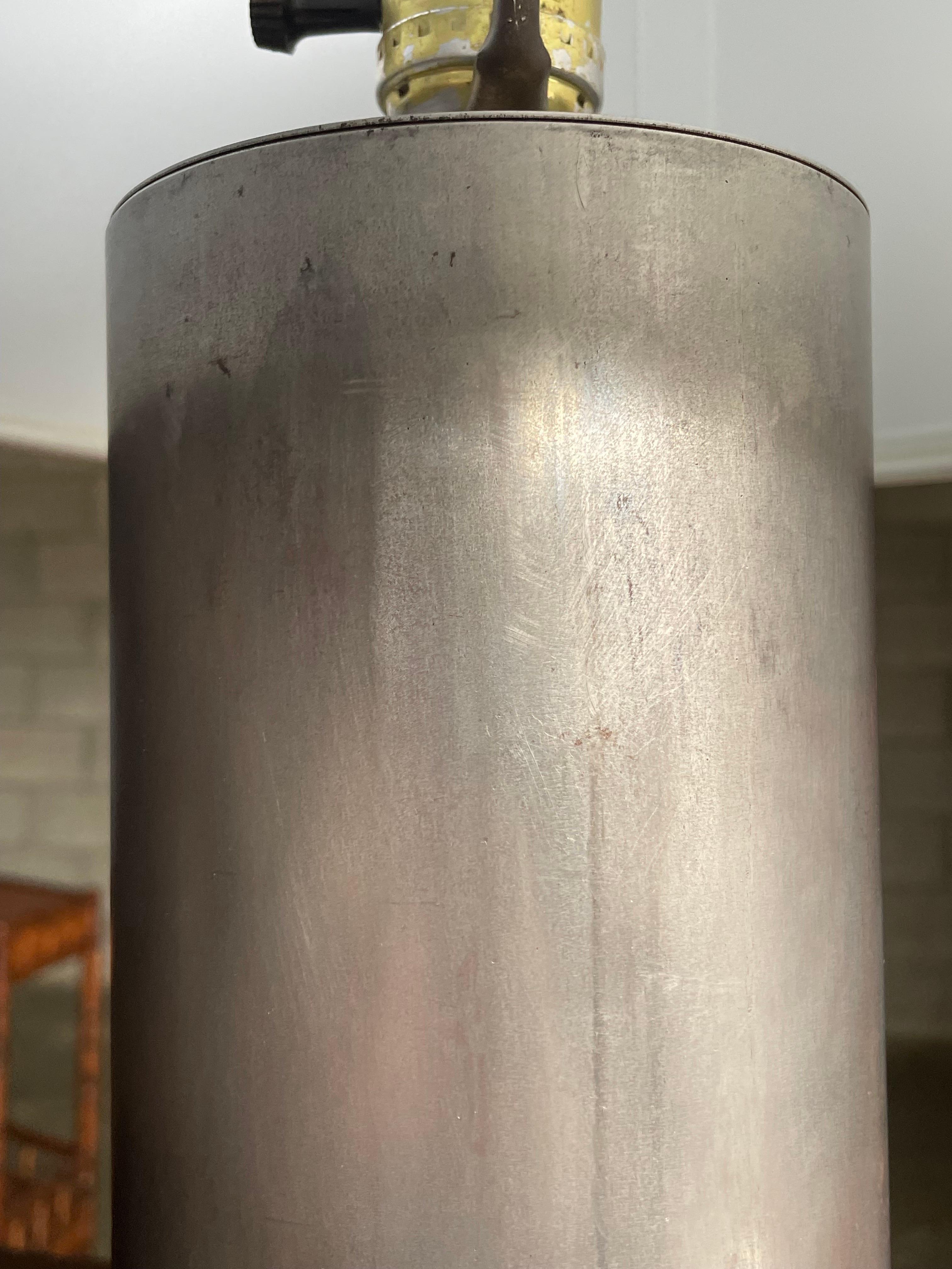Mid-20th Century American Modernist Industrial Metal Minimalist Table Lamp For Sale