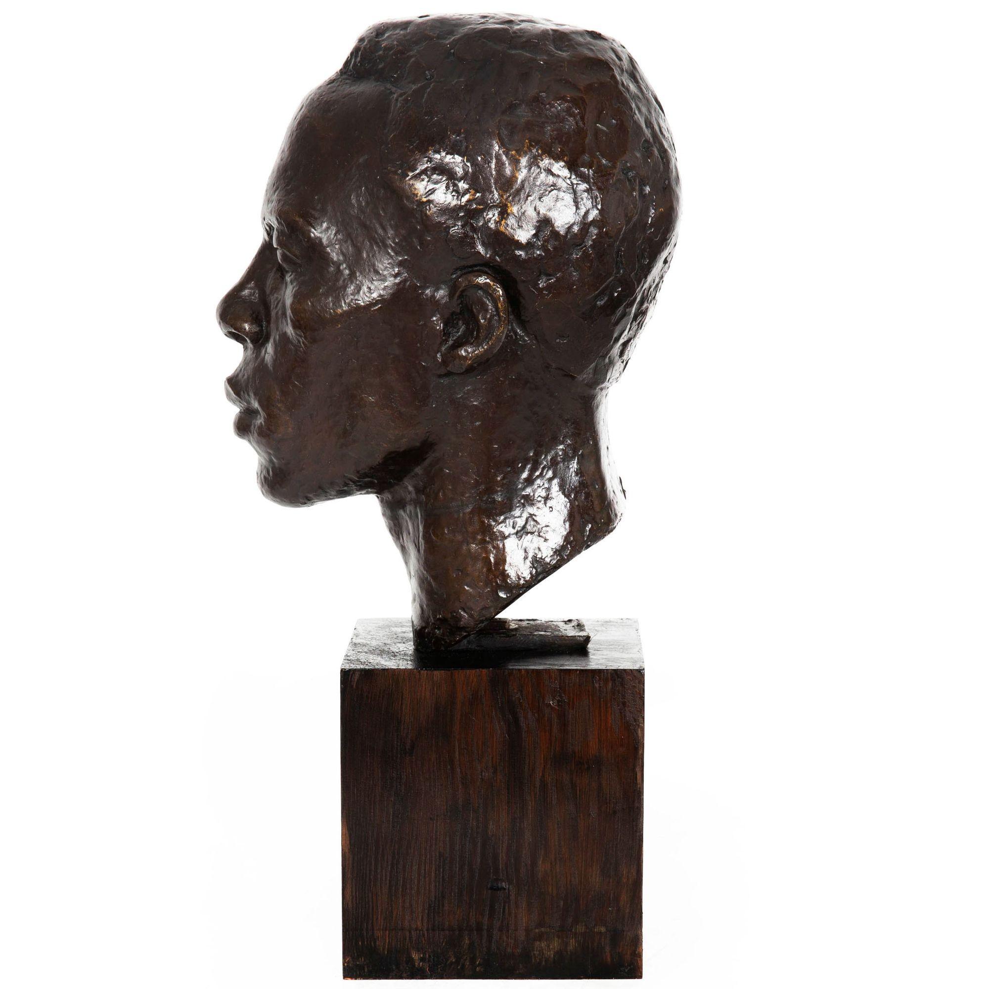 Scultura modernista americana Busto di uomo di Lucile Leslie Swan & Valsuani In condizioni buone in vendita a Shippensburg, PA