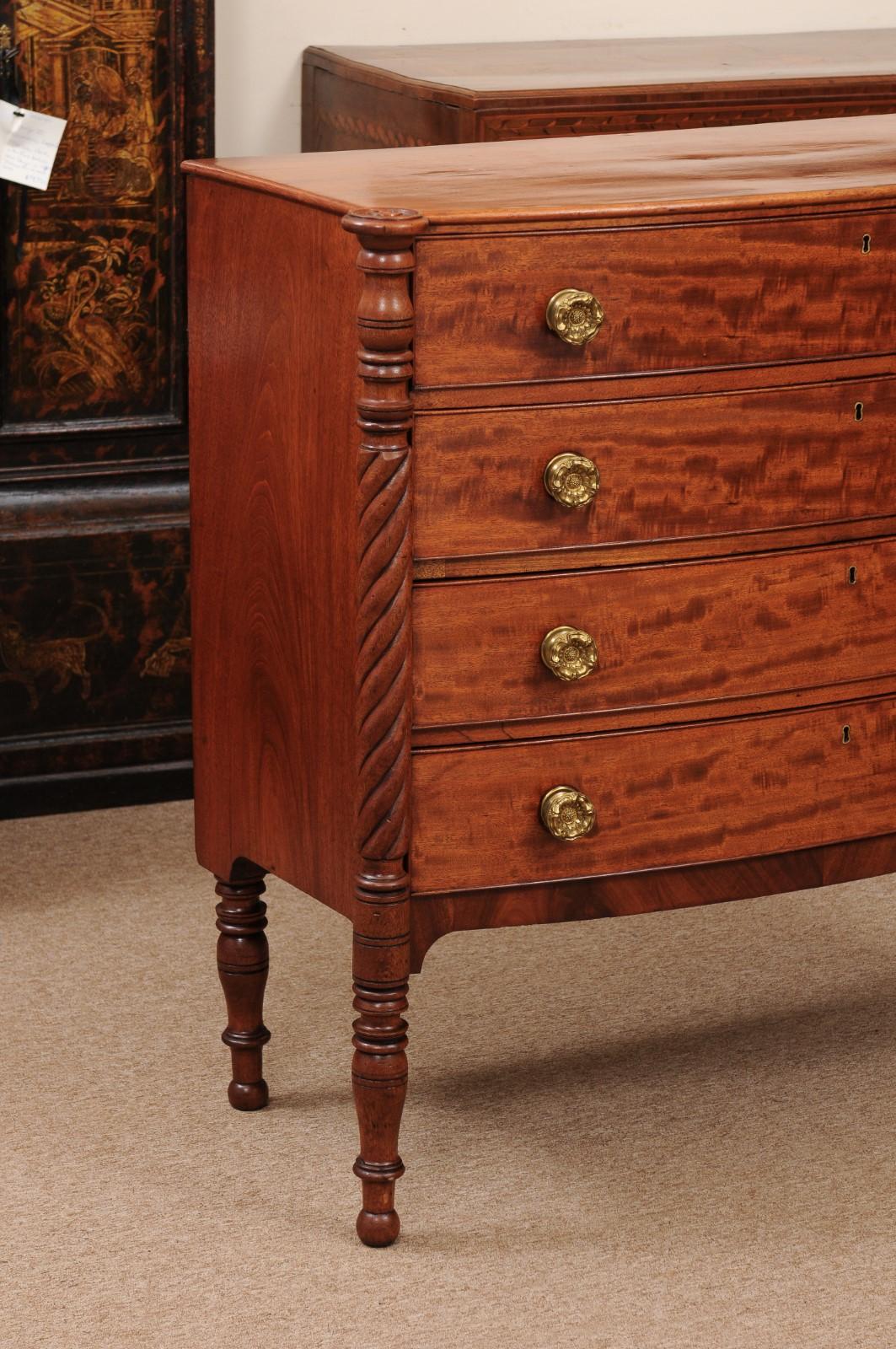 19th Century American Moses Mellen Boston Federal Bowfront Chest with 4 Drawers  For Sale