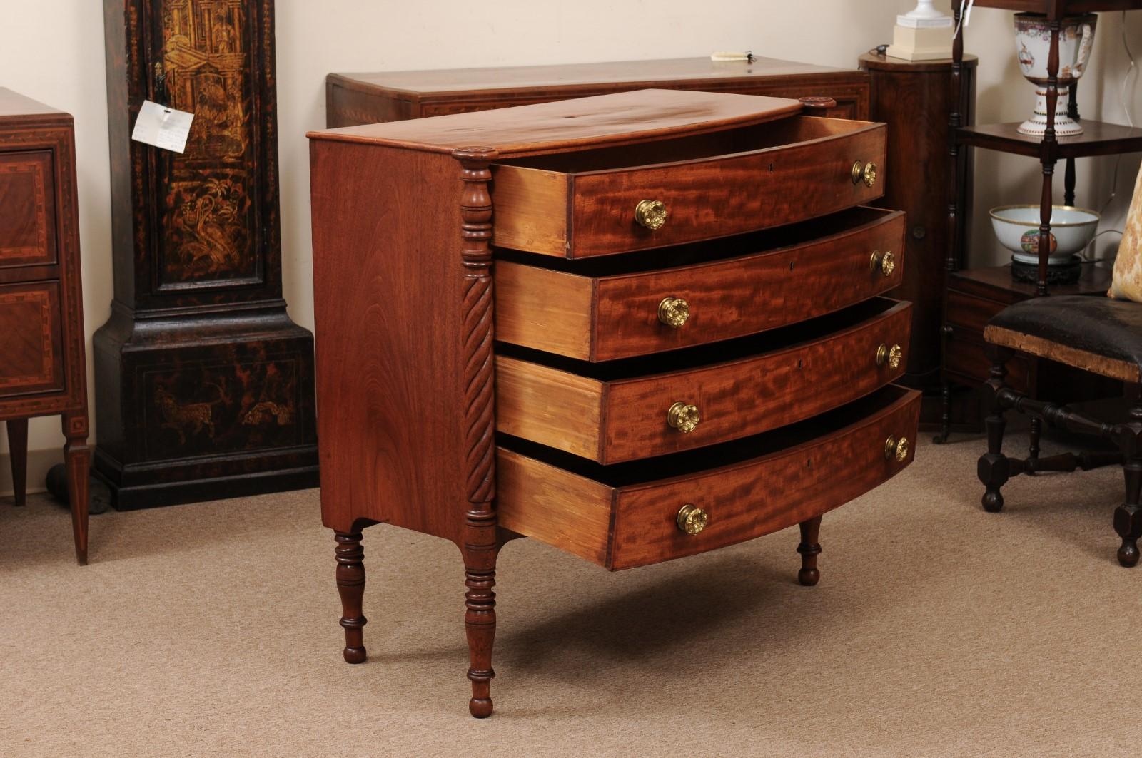 American Moses Mellen Boston Federal Bowfront Chest with 4 Drawers  For Sale 2