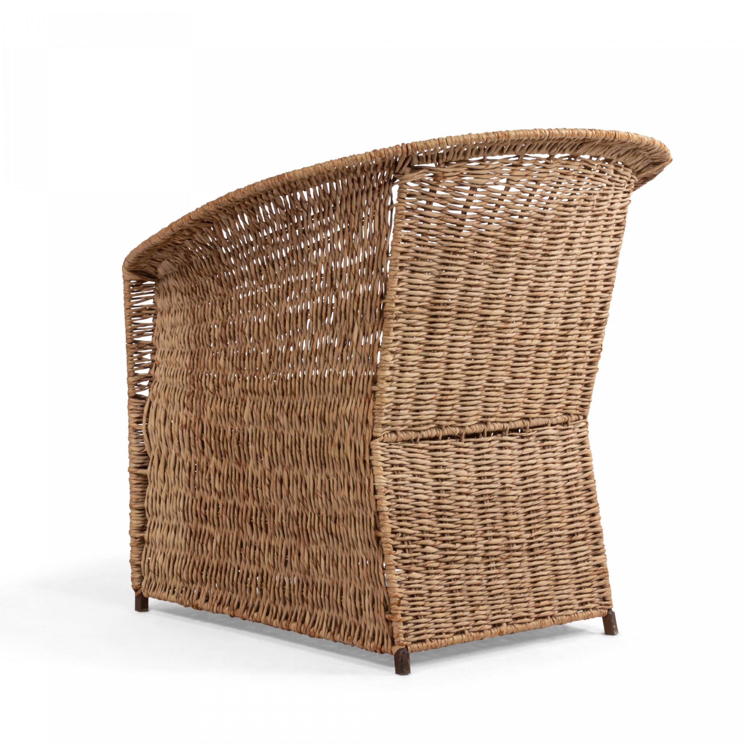 Silla tejida de ratán natural americano Moderno de mediados de siglo en venta