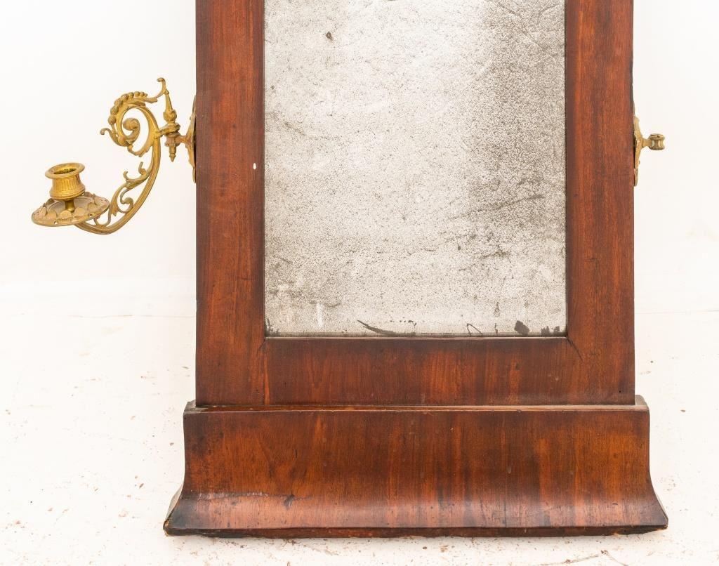 American Neoclassical Mahogany Mirror In Good Condition For Sale In New York, NY