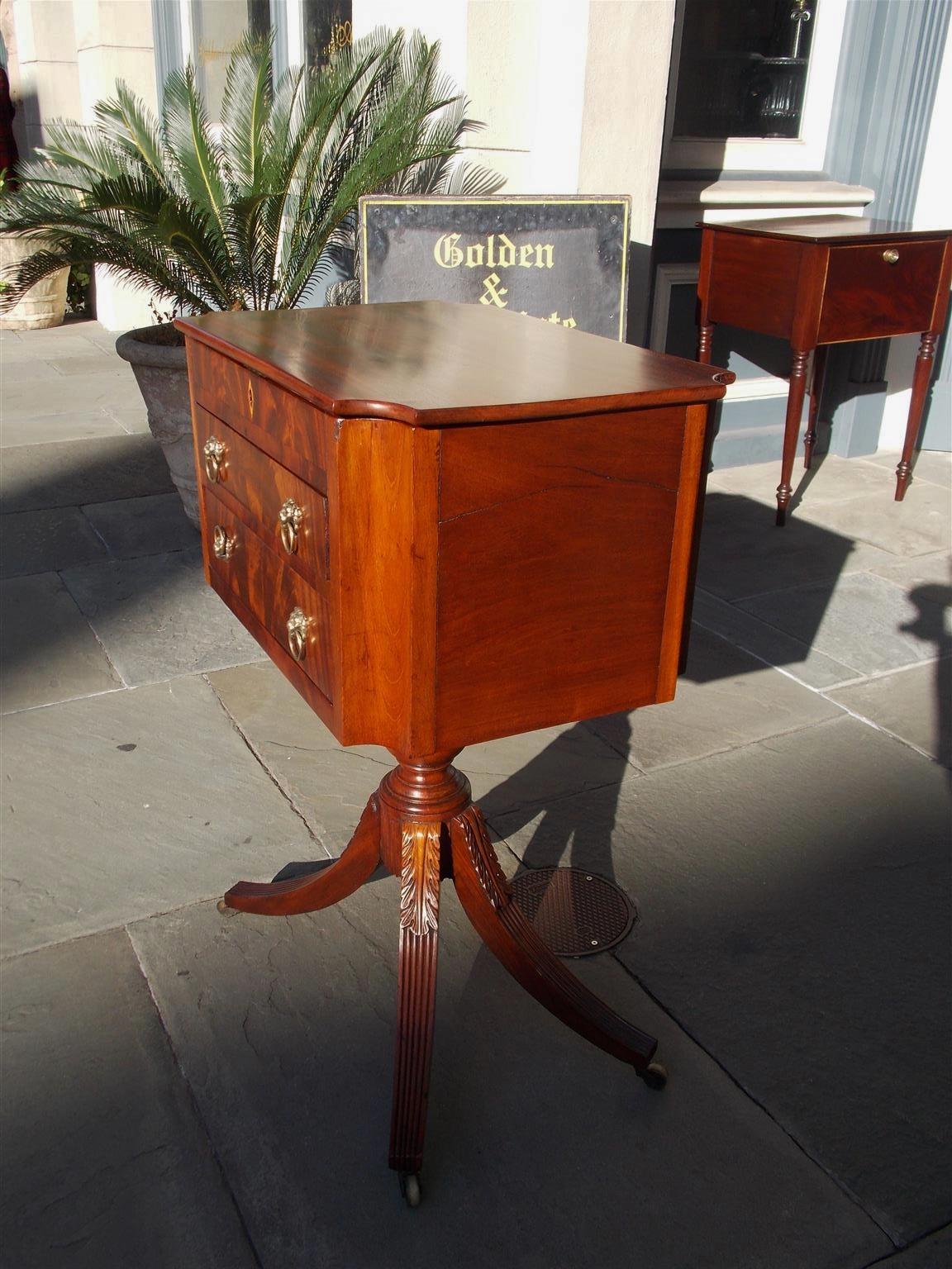 American Neoclassical Mahogany Work Table with Brass Casters, Phyfe, Circa 1815 In Excellent Condition For Sale In Hollywood, SC