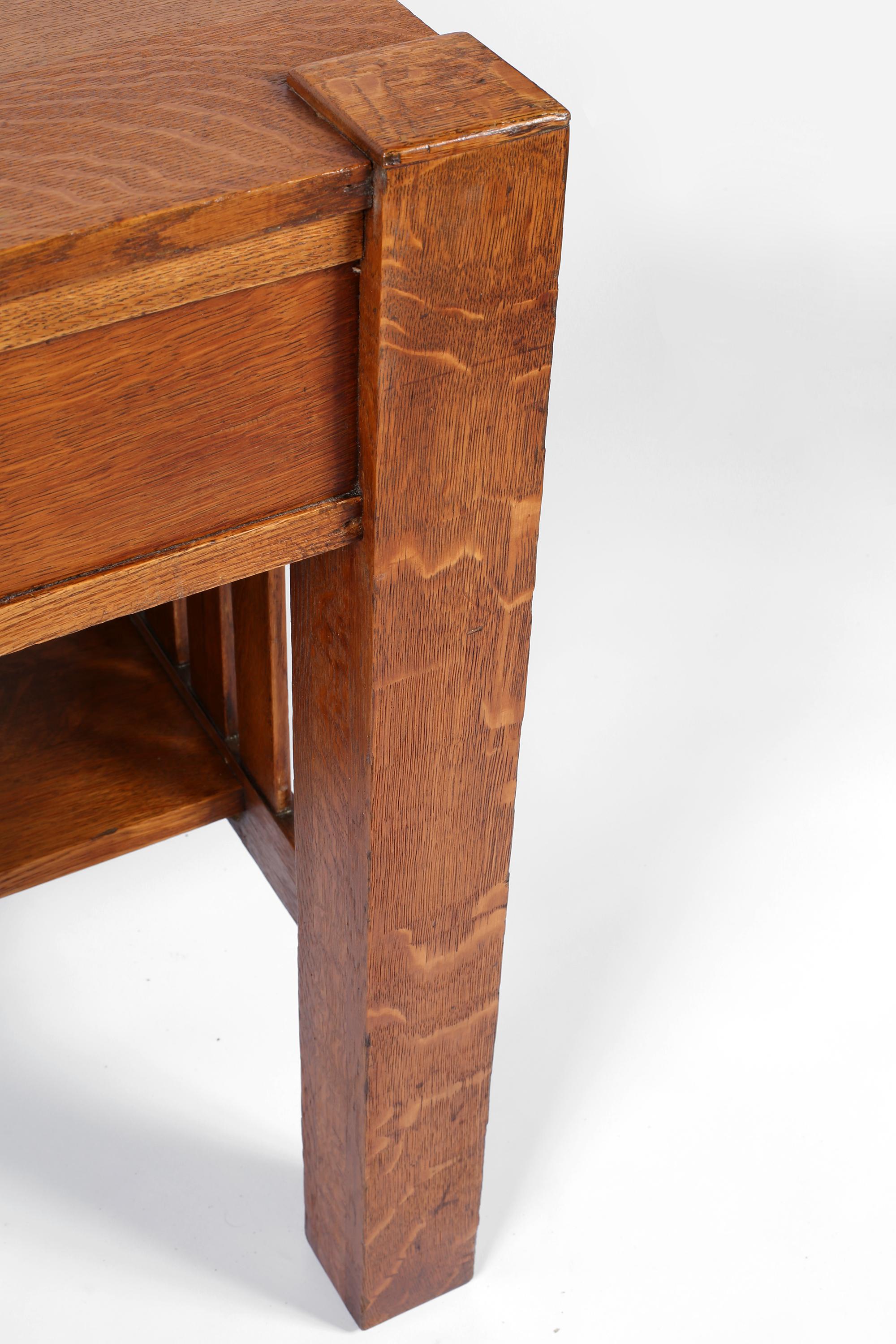 American Oak Arts & Crafts Desk circa 1900 in the Manner of Frank Lloyd Wright 5