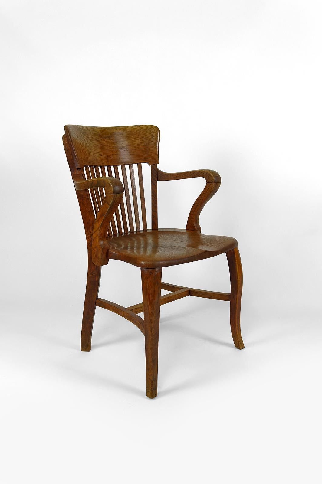 American oak office armchair, USA, circa 1900 In Good Condition For Sale In VÉZELAY, FR