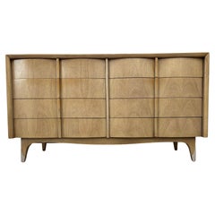 American of Martinsville 8 Drawer Dresser