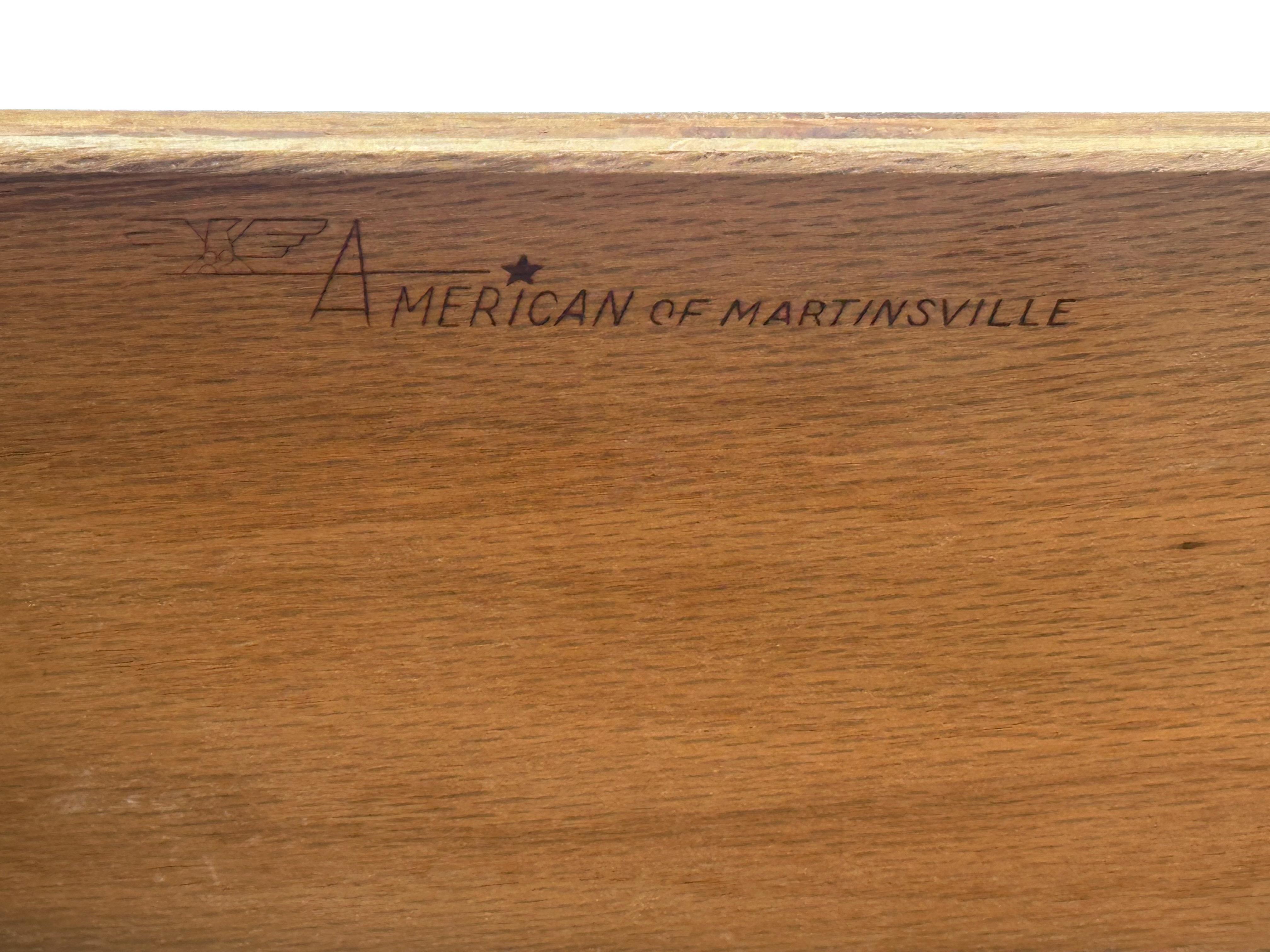 American of Martinsville Cómoda de 9 cajones de nogal Merton Gershun X-Design en venta 4