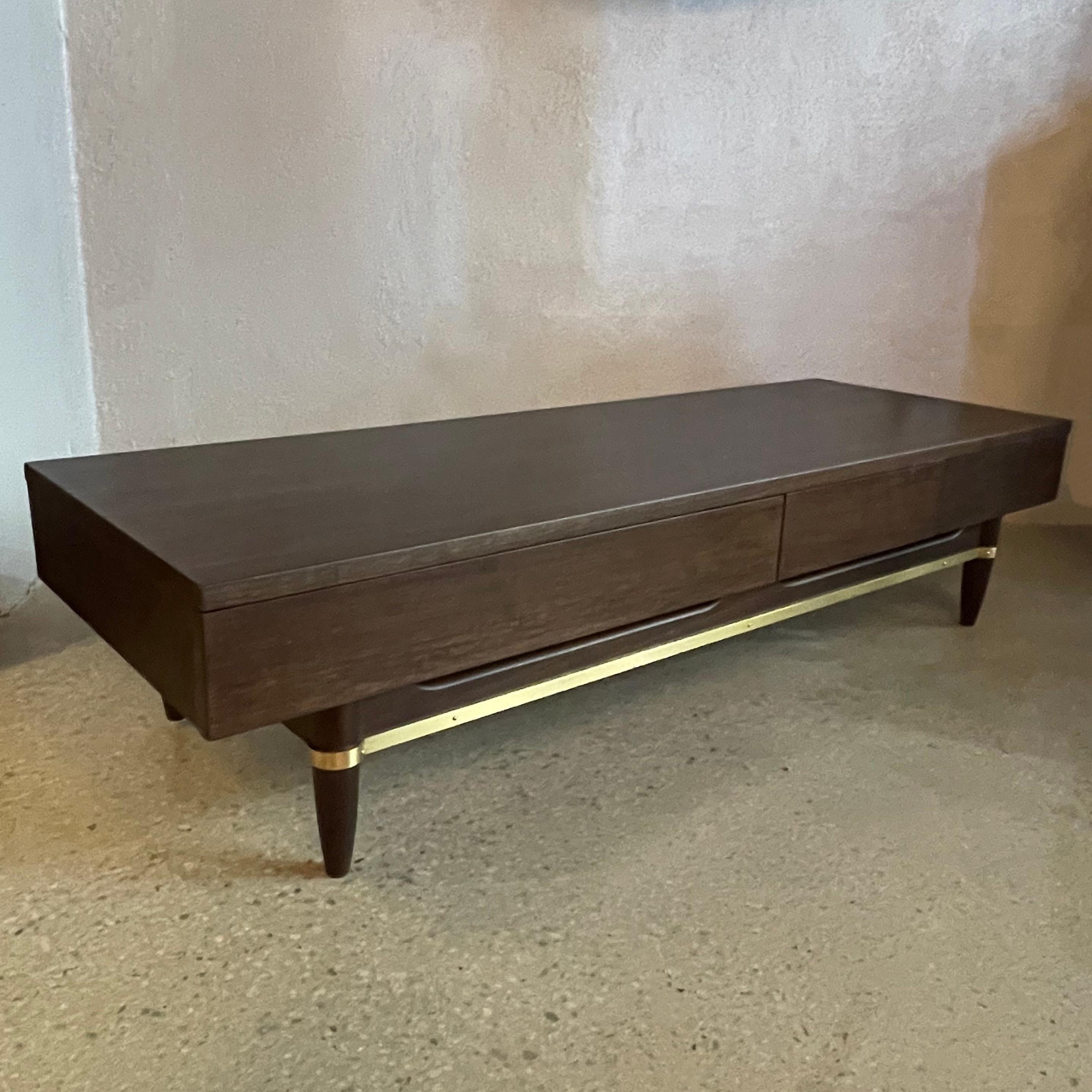 American Of Martinsville Console Coffee Table Media Cabinet In Good Condition For Sale In Brooklyn, NY
